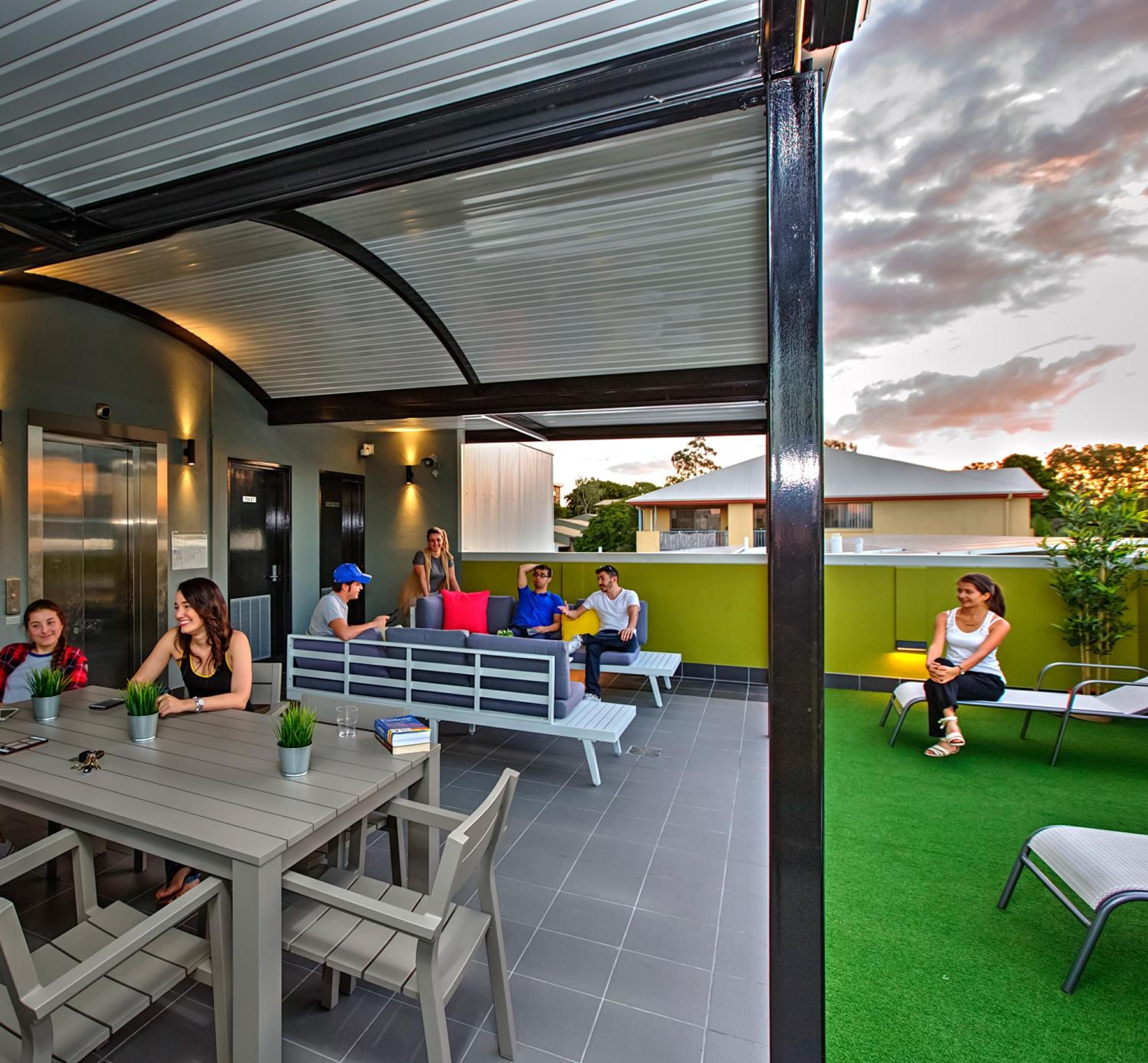 Breeze Lodge