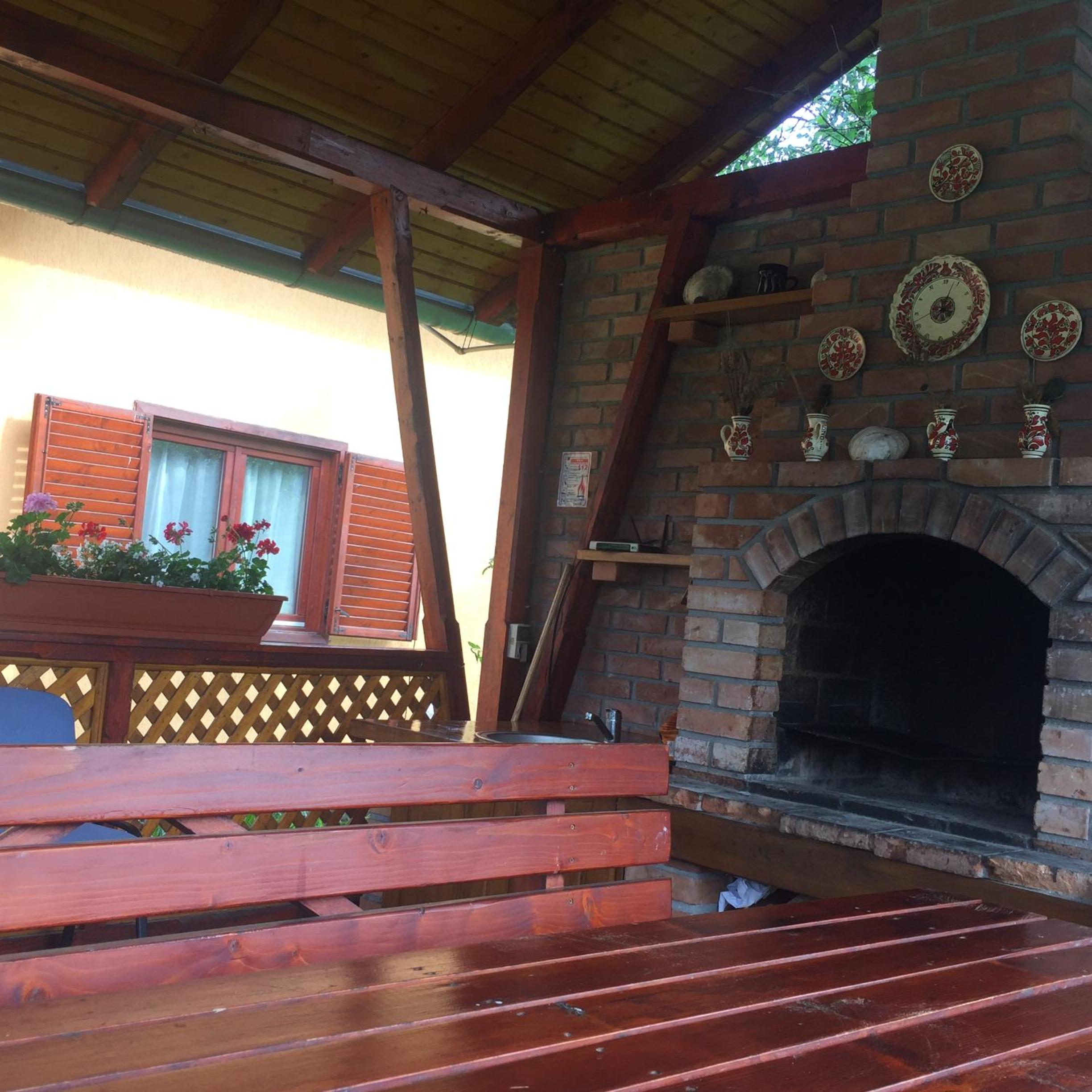 Hanga Apartments view 4