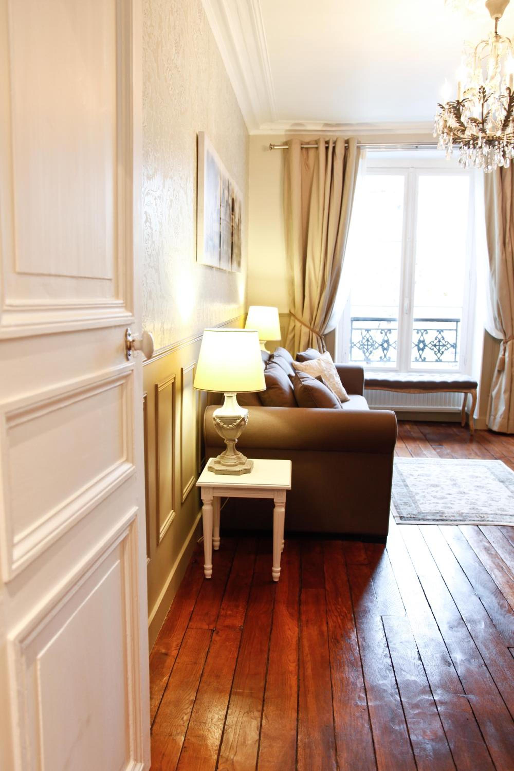 Le Triomphe Elysees
