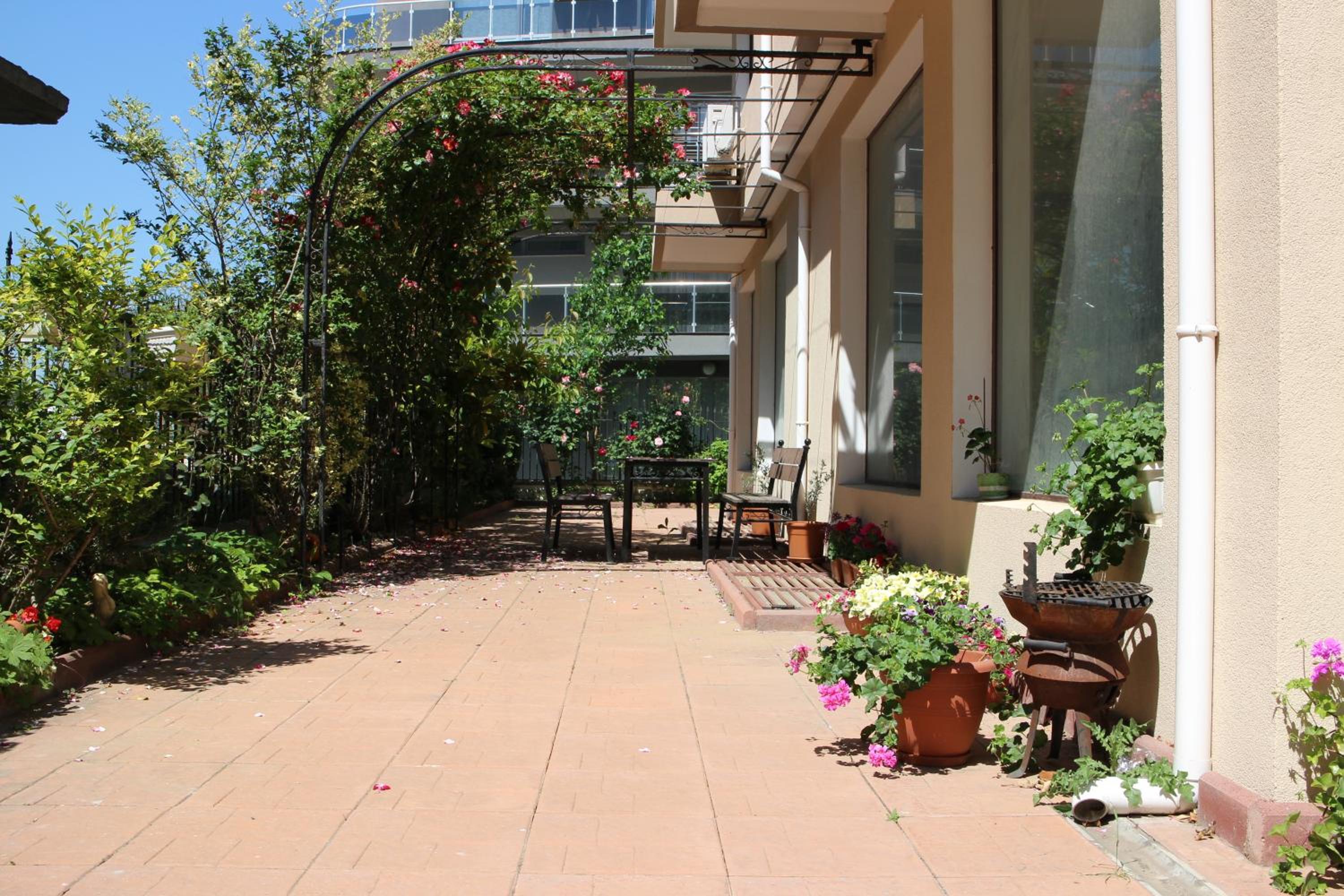 Flowers Apartments