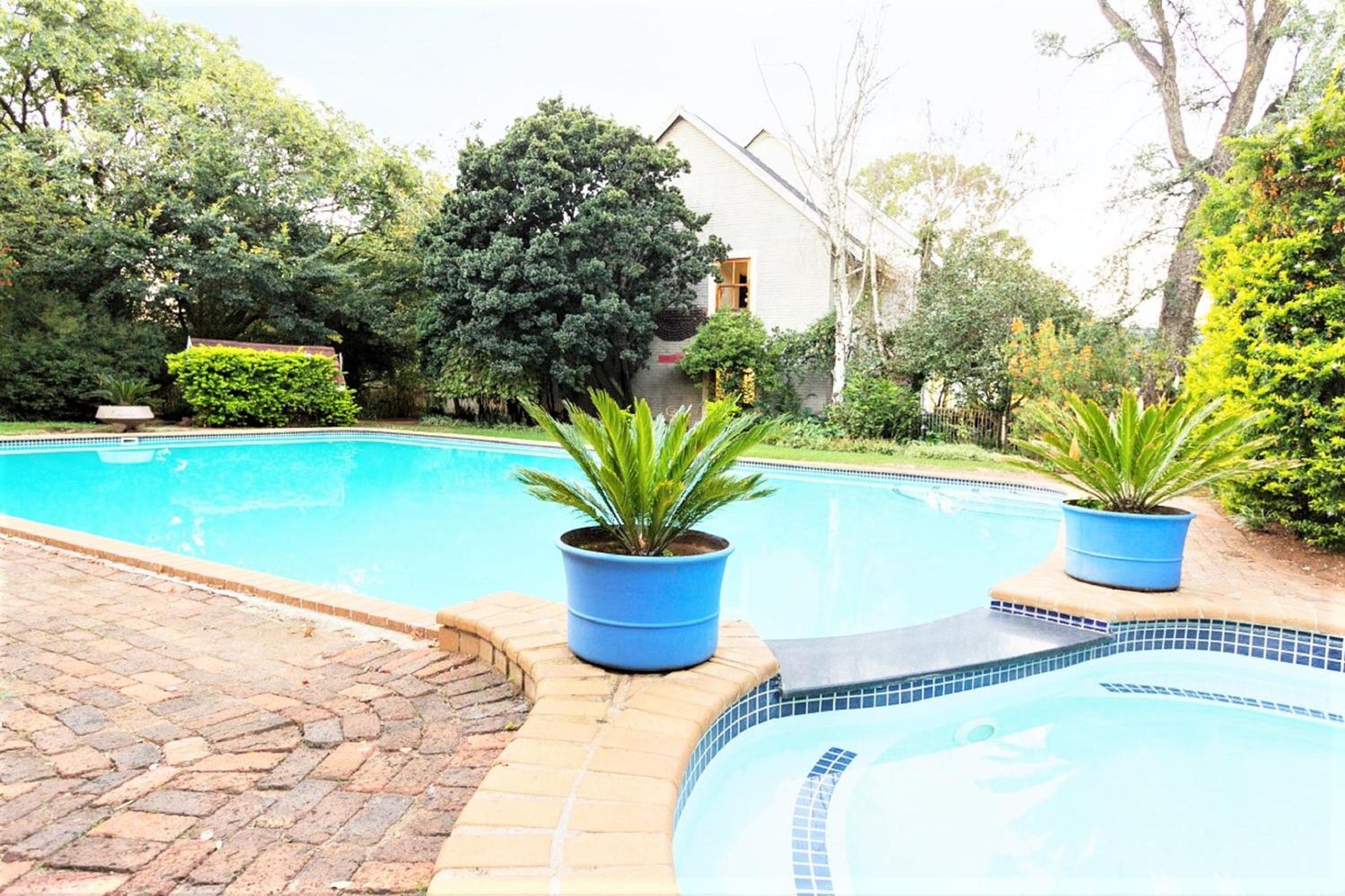OR Tambo Guest House