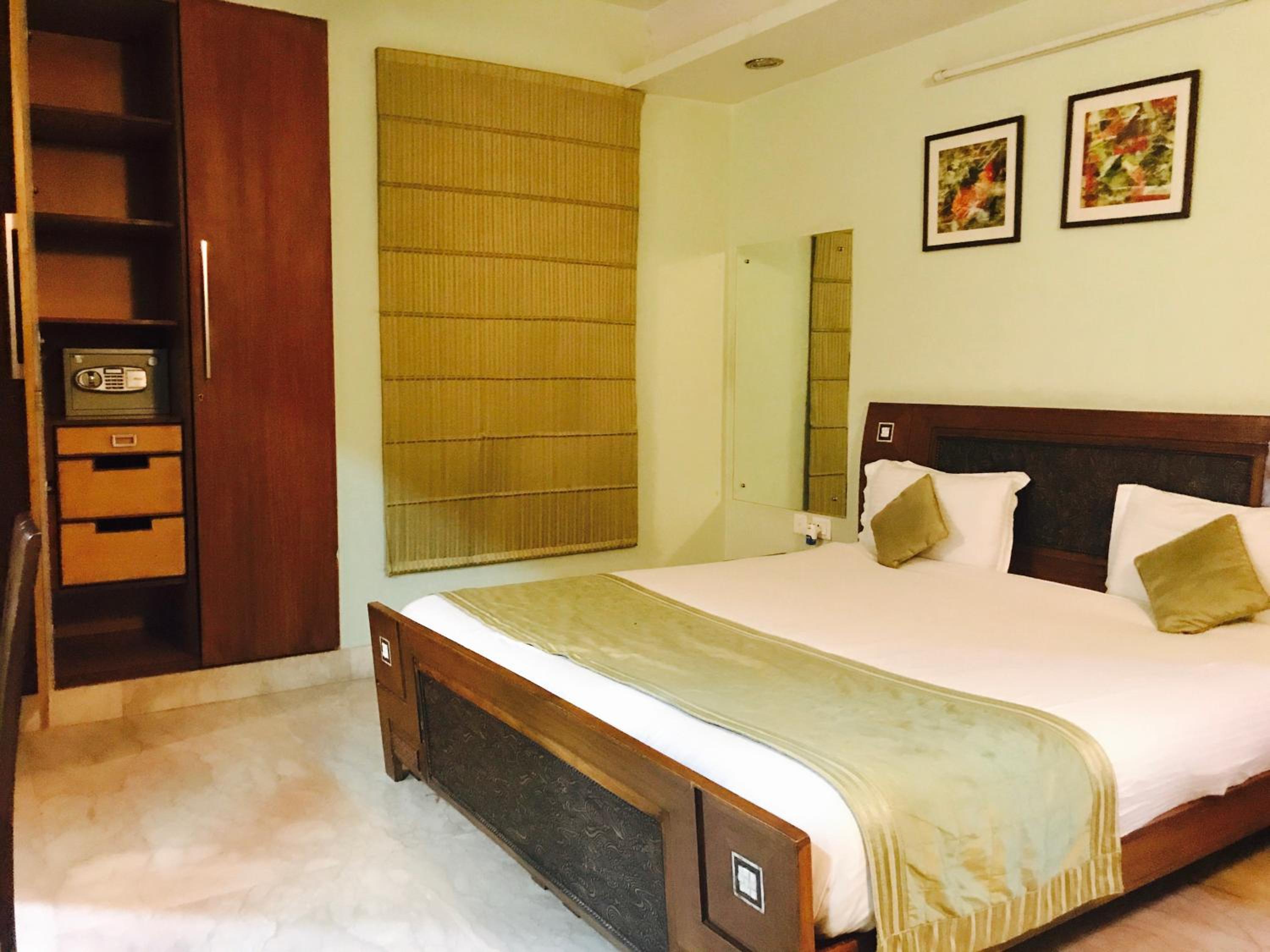 Skylink Suites Bed & Breakfast