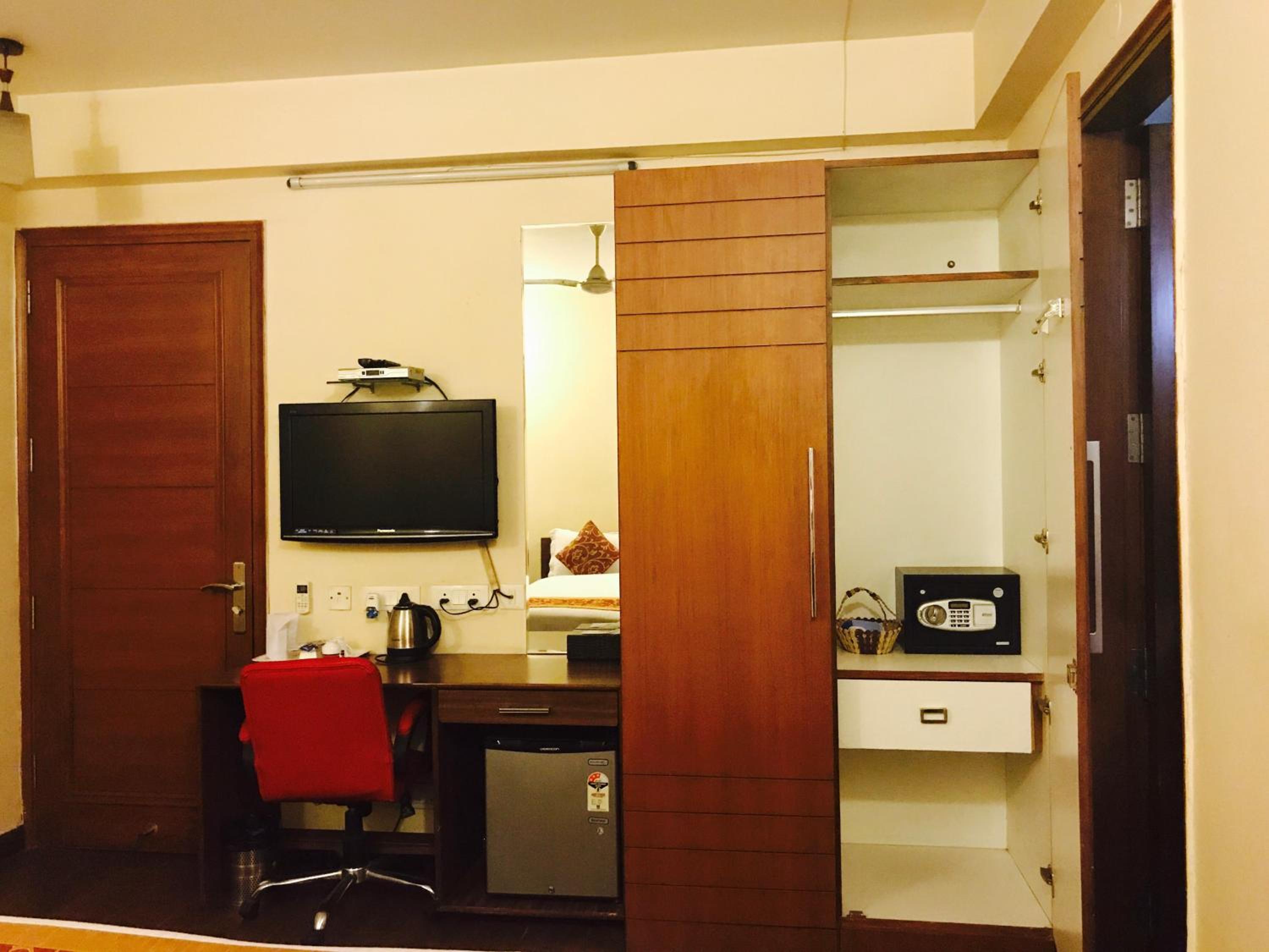 Skylink Suites Bed & Breakfast