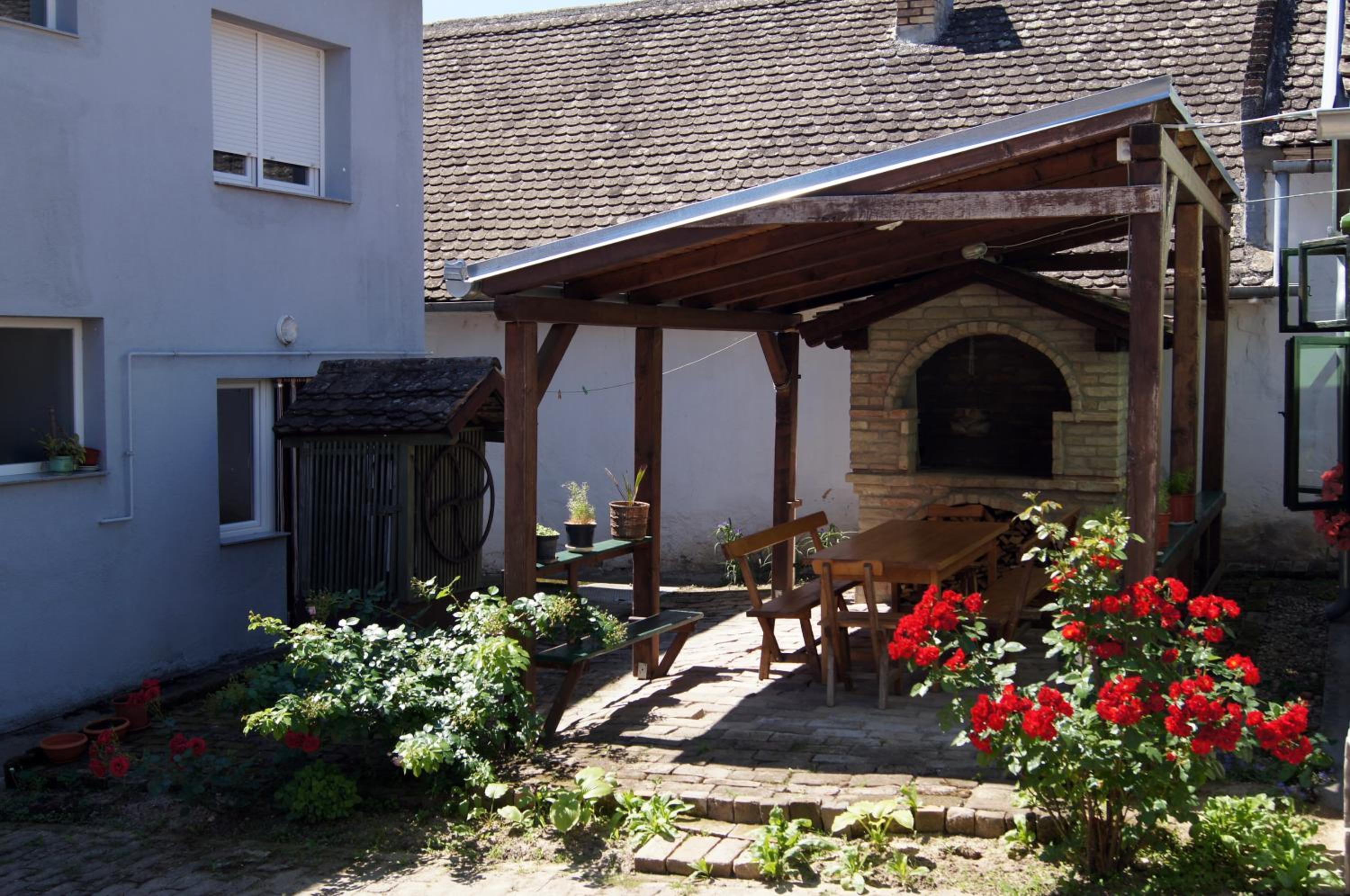 Photo 47