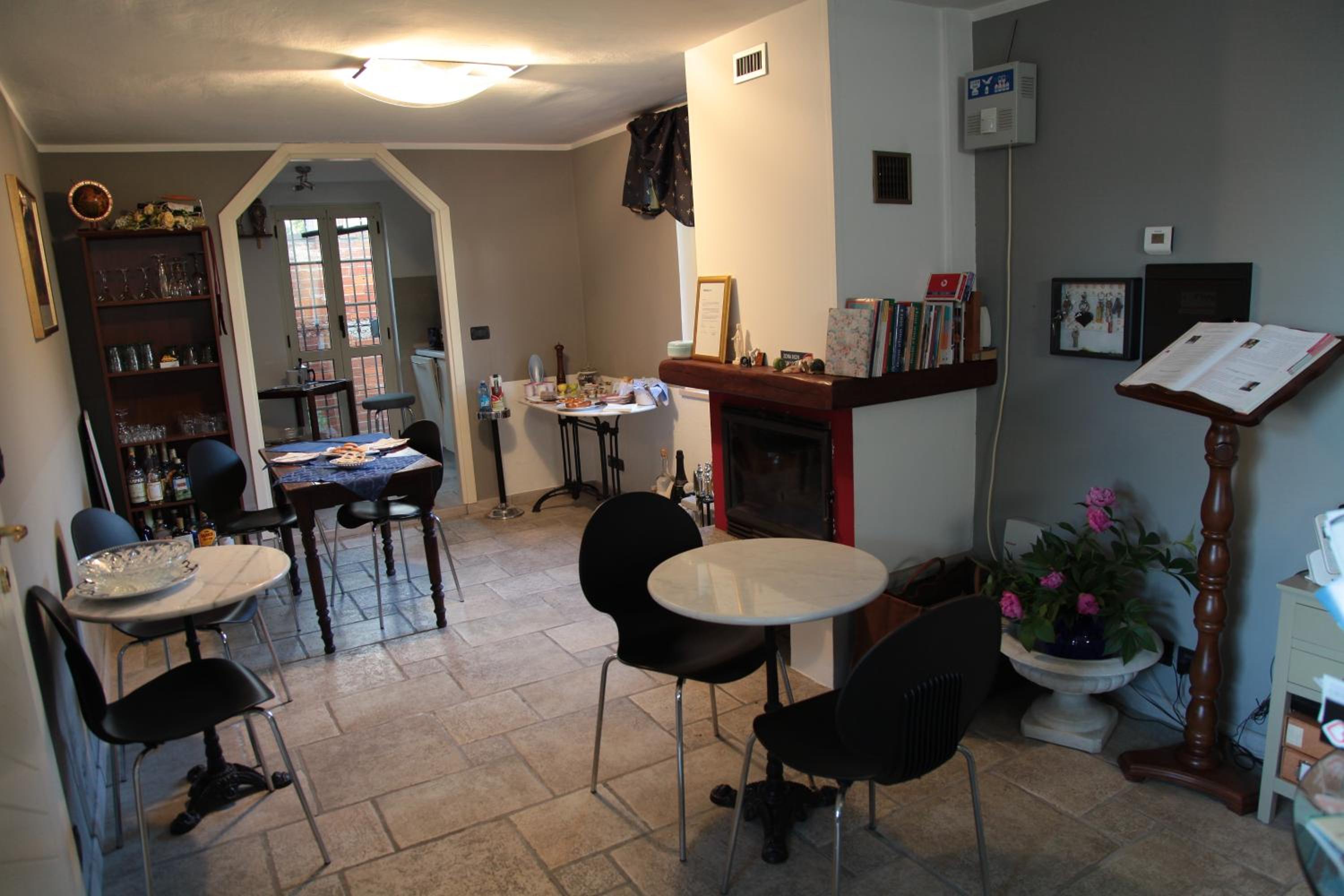 Photo 18