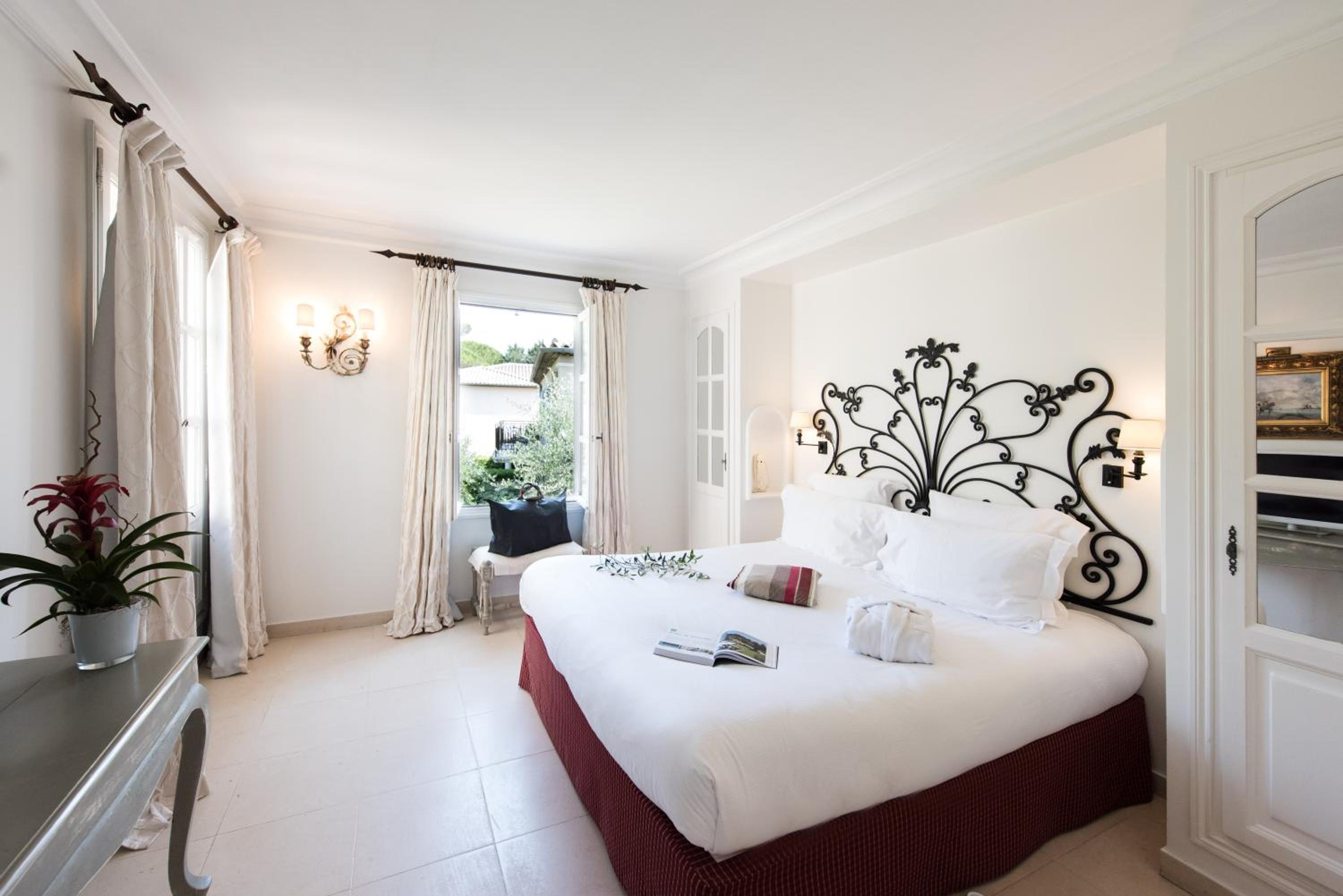 Mougins Vacations - Hotel De Mougins - Property Image 2