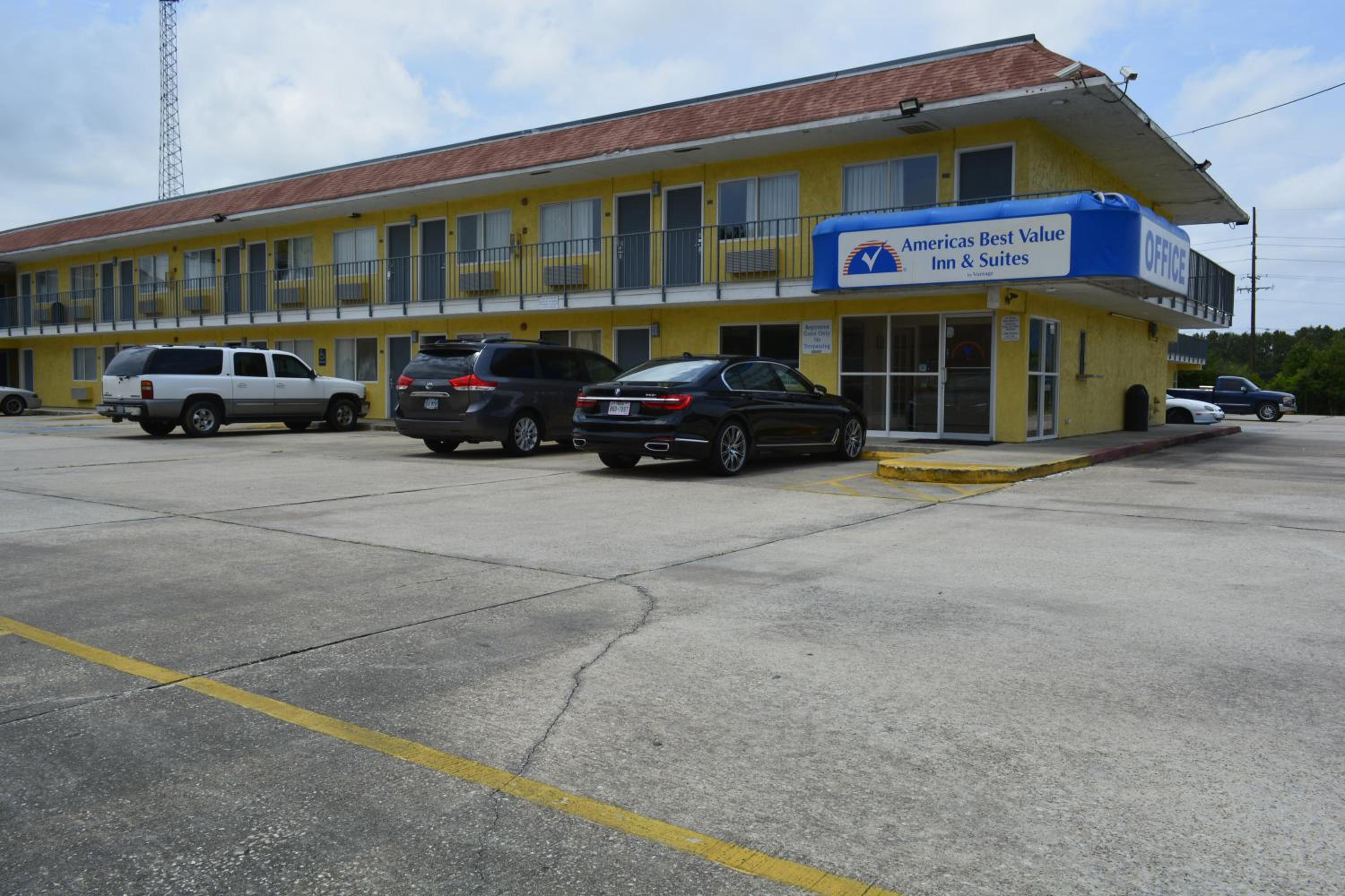 Americas Best Value Inn and Suites Groves view 2