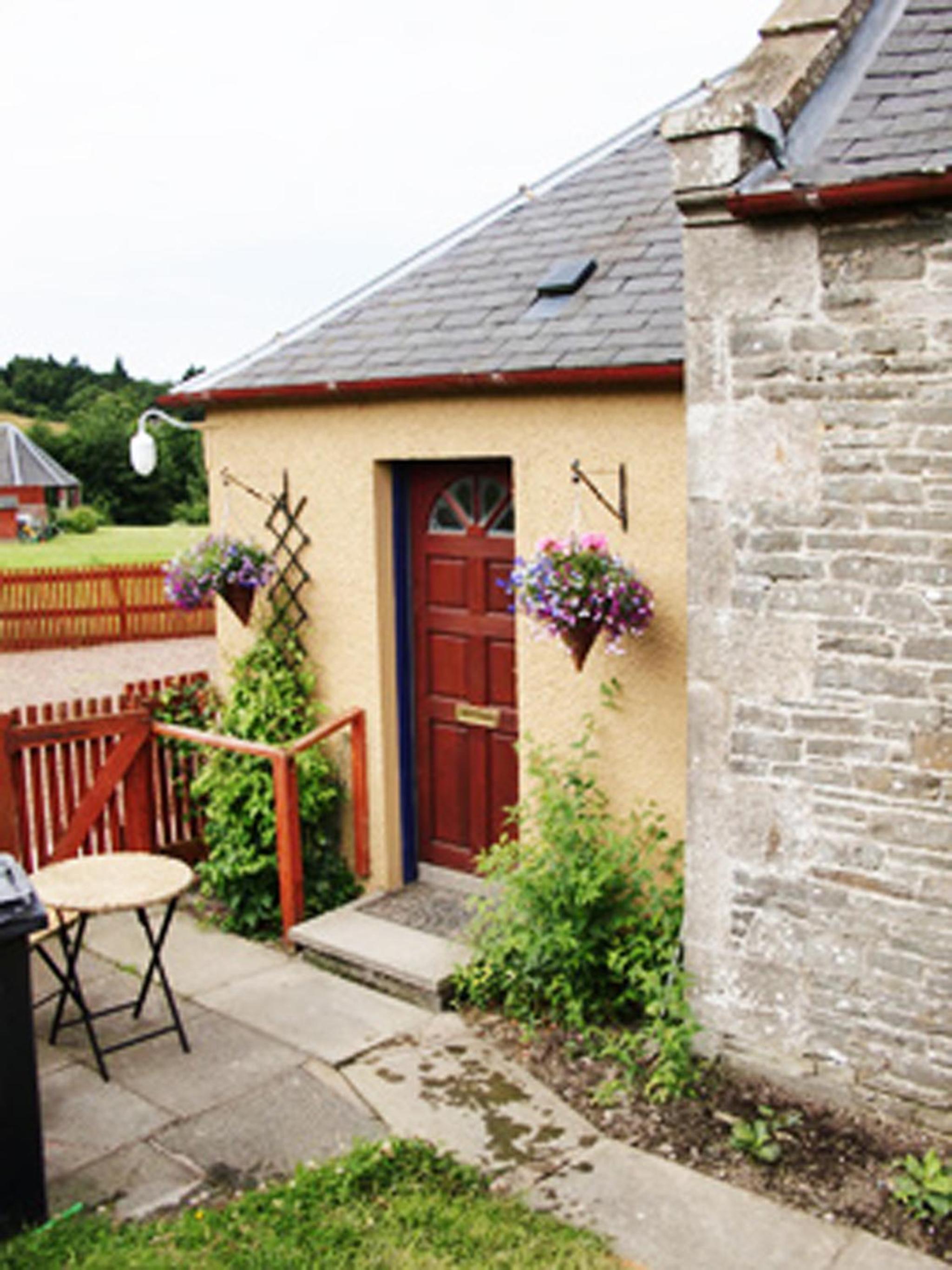 Martinshouse Holiday Cottage, Hawick, Borders view 2