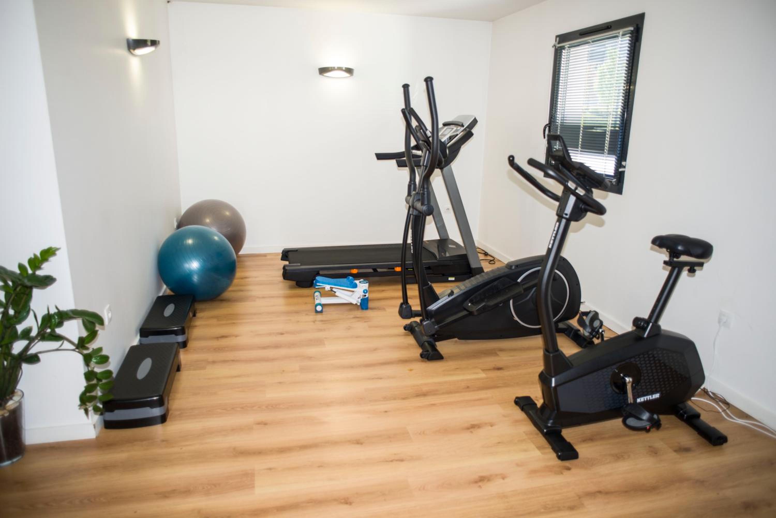 Besancon Vacations - All Suites Besancon - Property Image 4