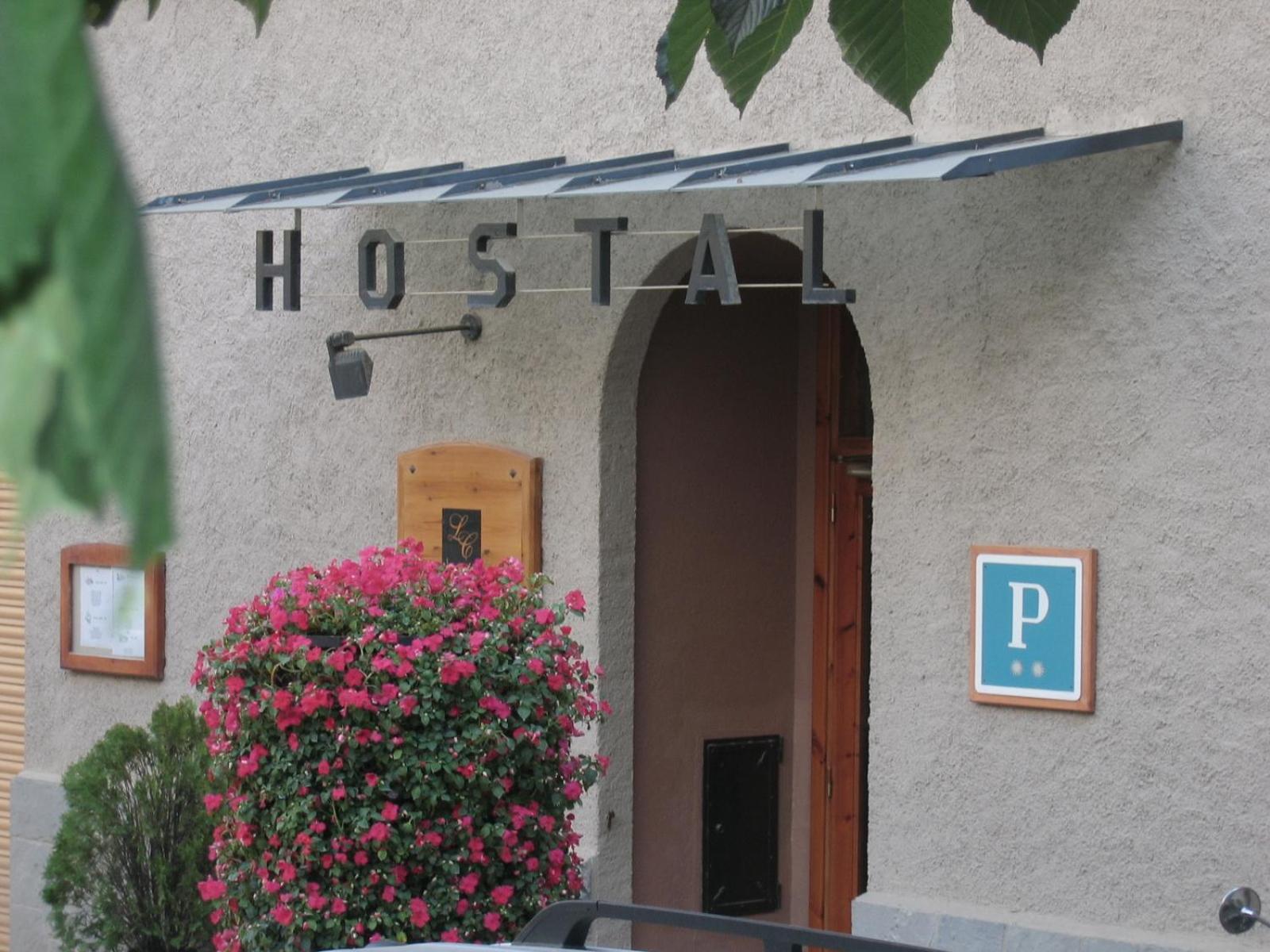 Hostal La Catalana view 2