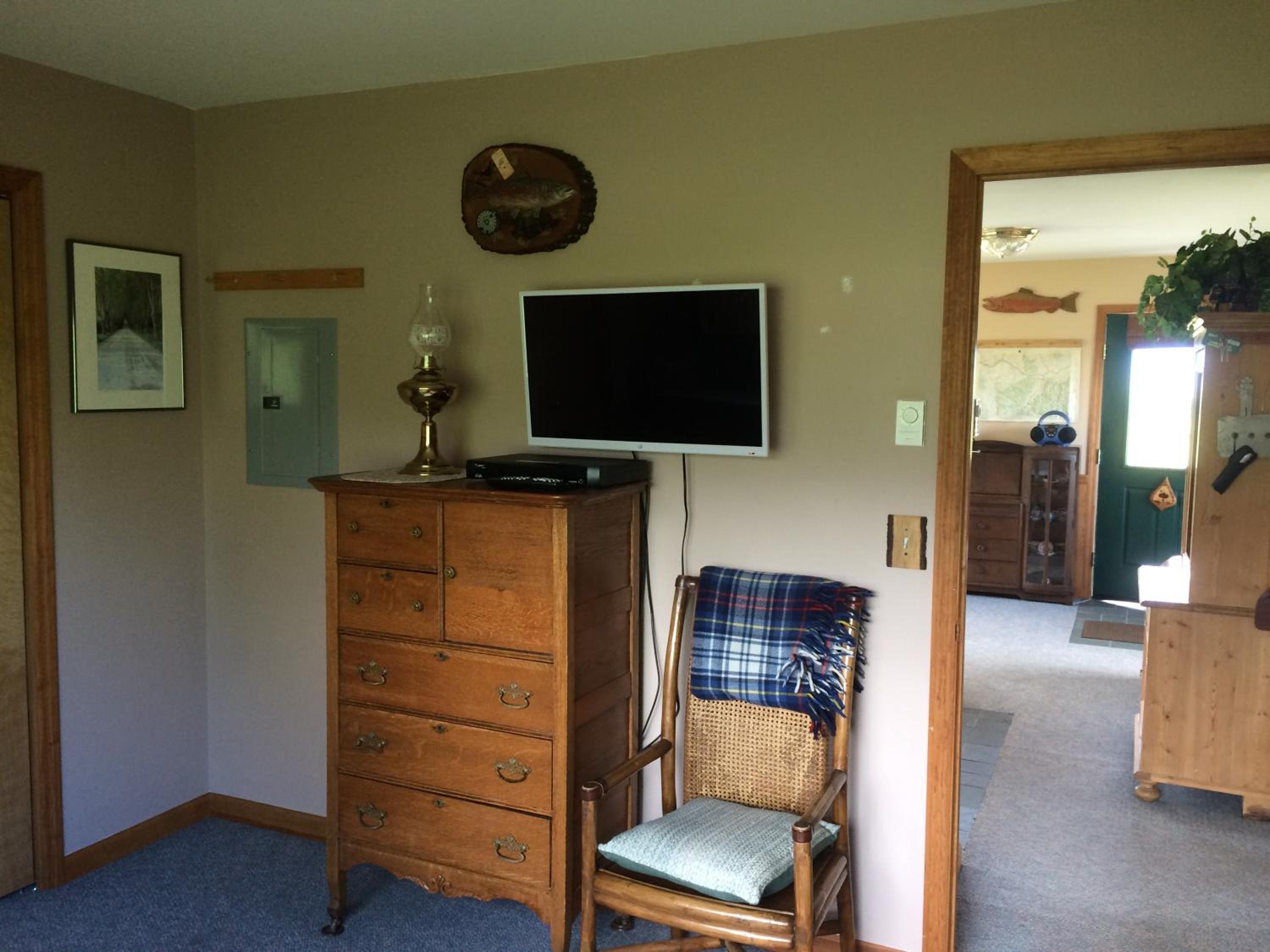 Pine Creek Cabin Livingston Montana view 3