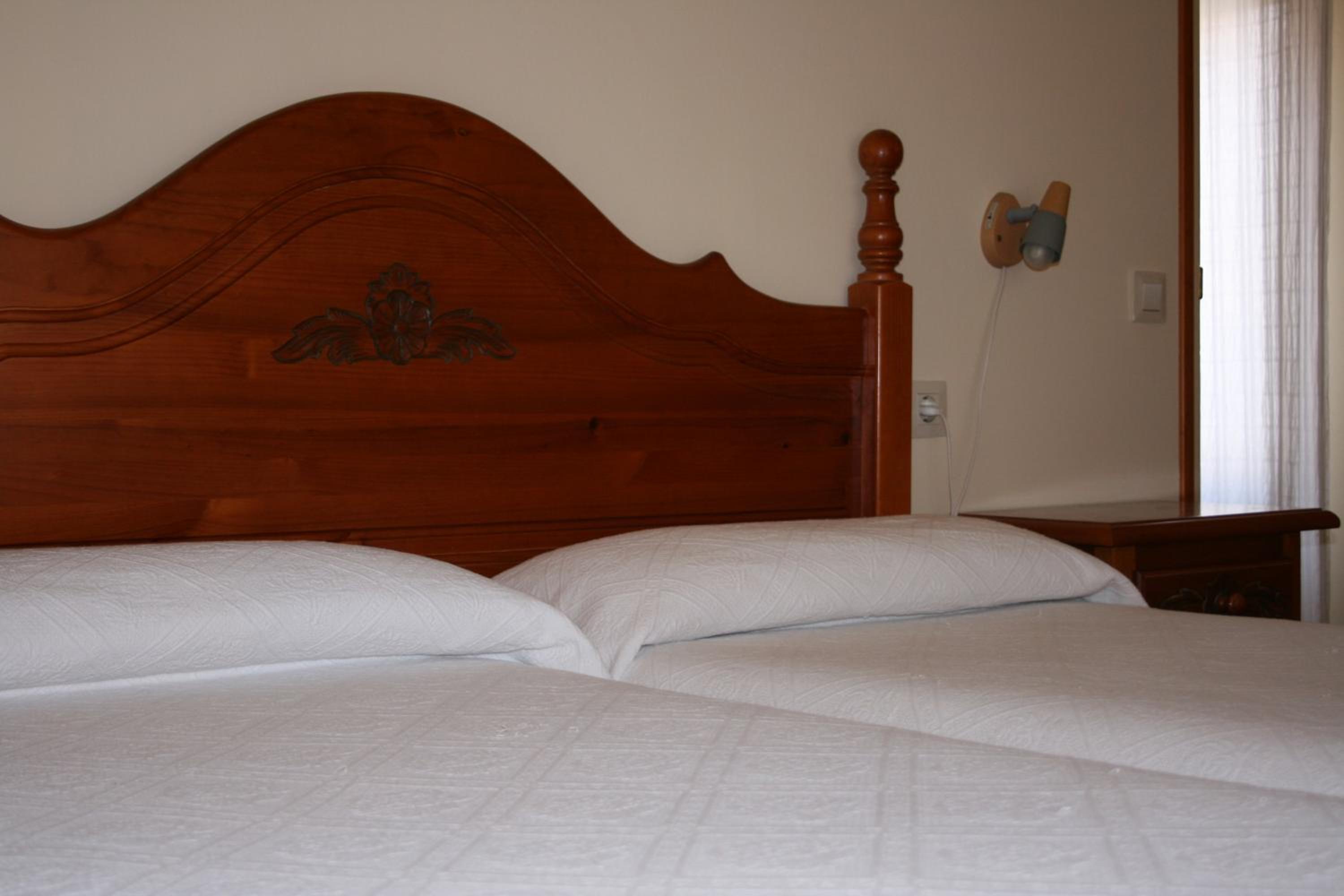 Hostal La Catalana view 4