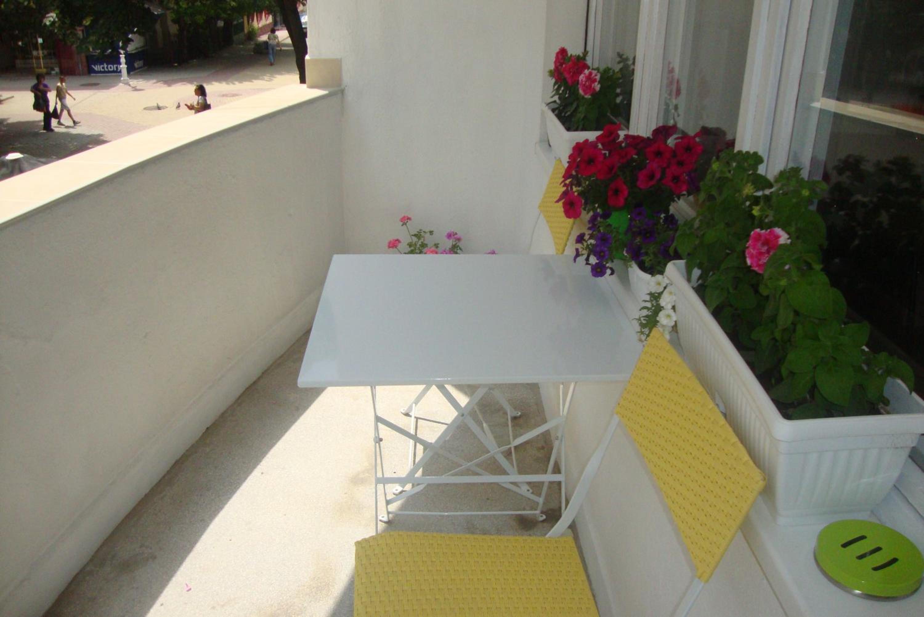 Guest Rooms Colours view 2