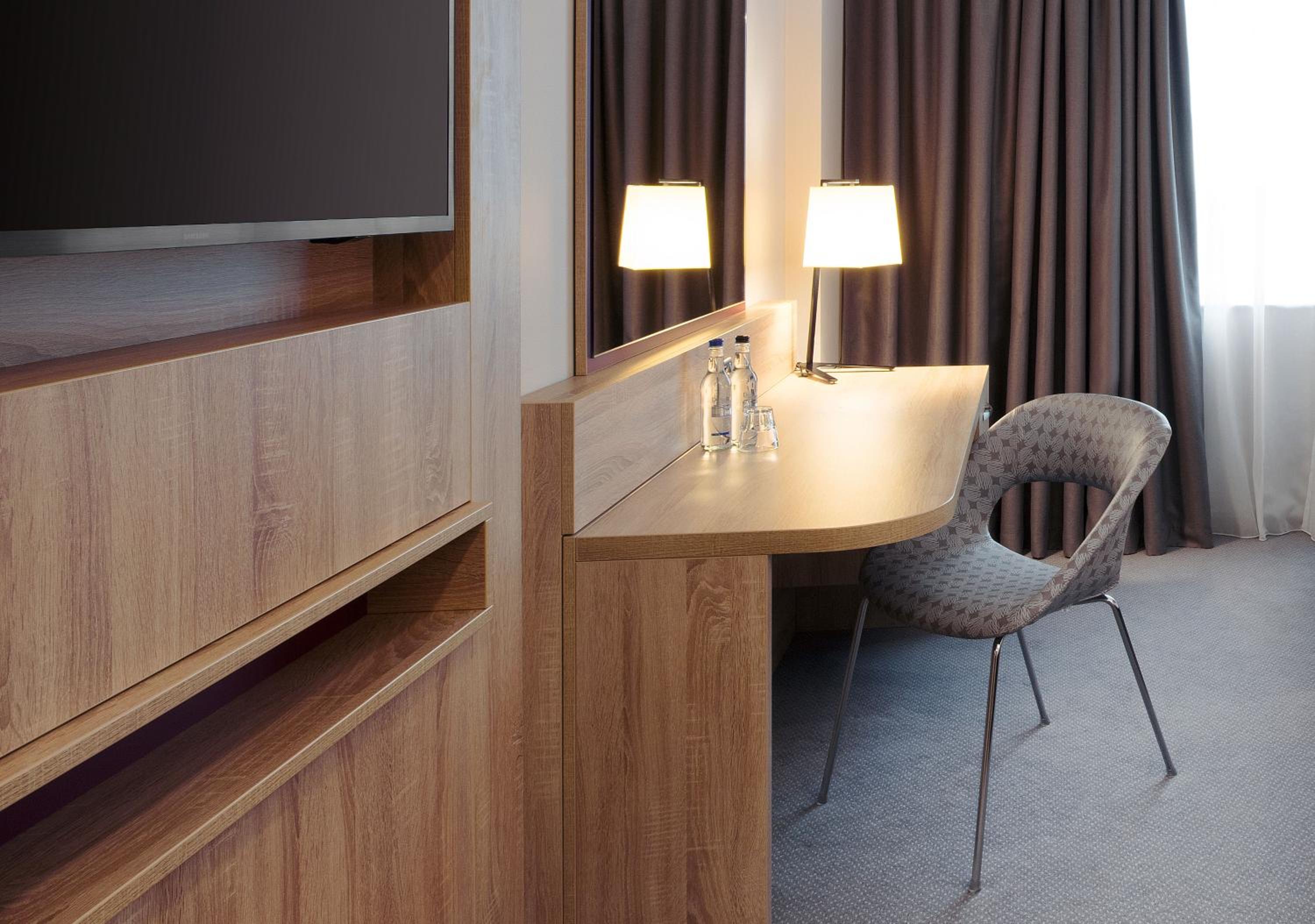 Watford Vacations - Leonardo Hotel London Watford - Property Image 7
