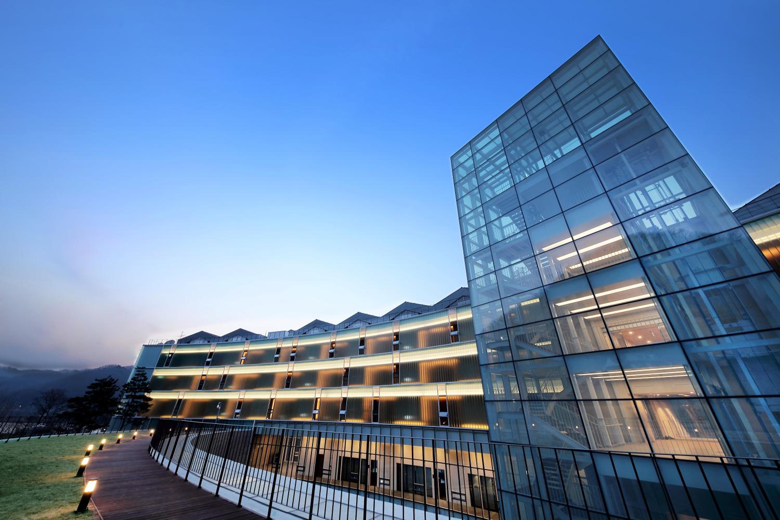 Midas Hotel & Resort