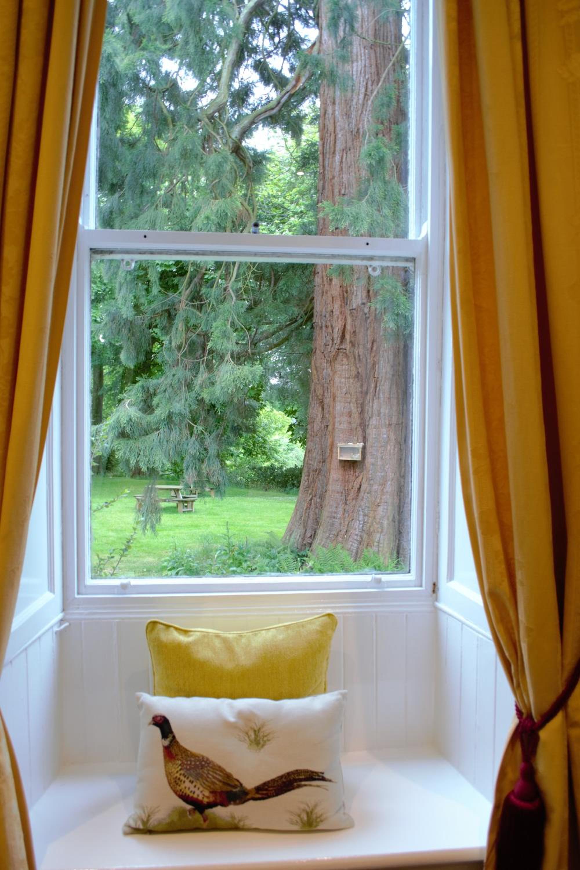 Lowbyer Manor Country House