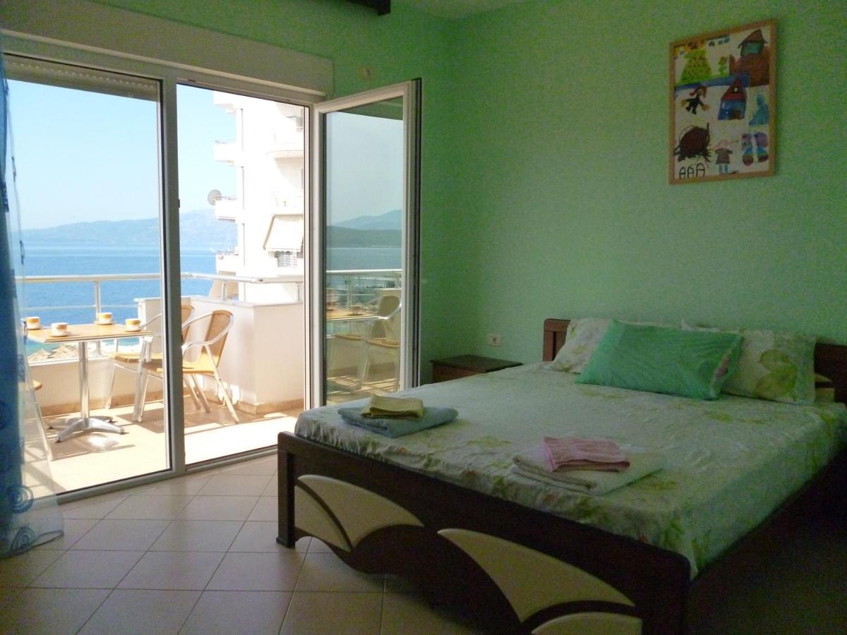 Holiday apartment on the sea shore