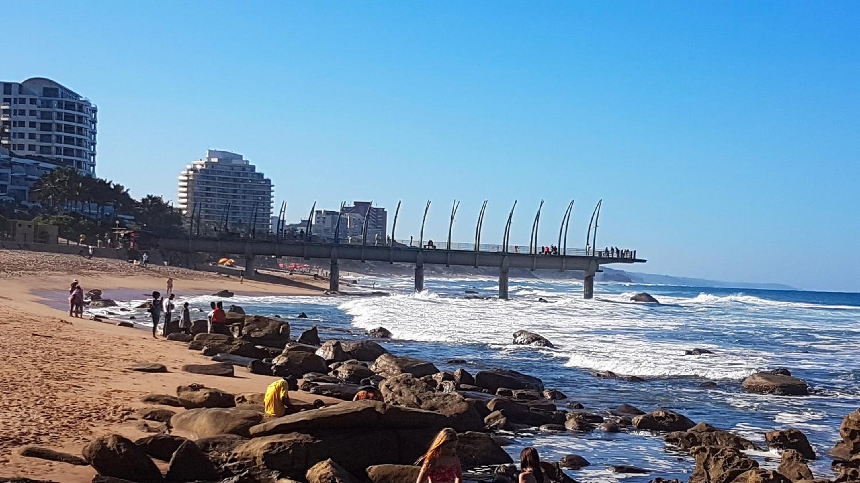 703 Oyster Schelles - by Stay in Umhlanga