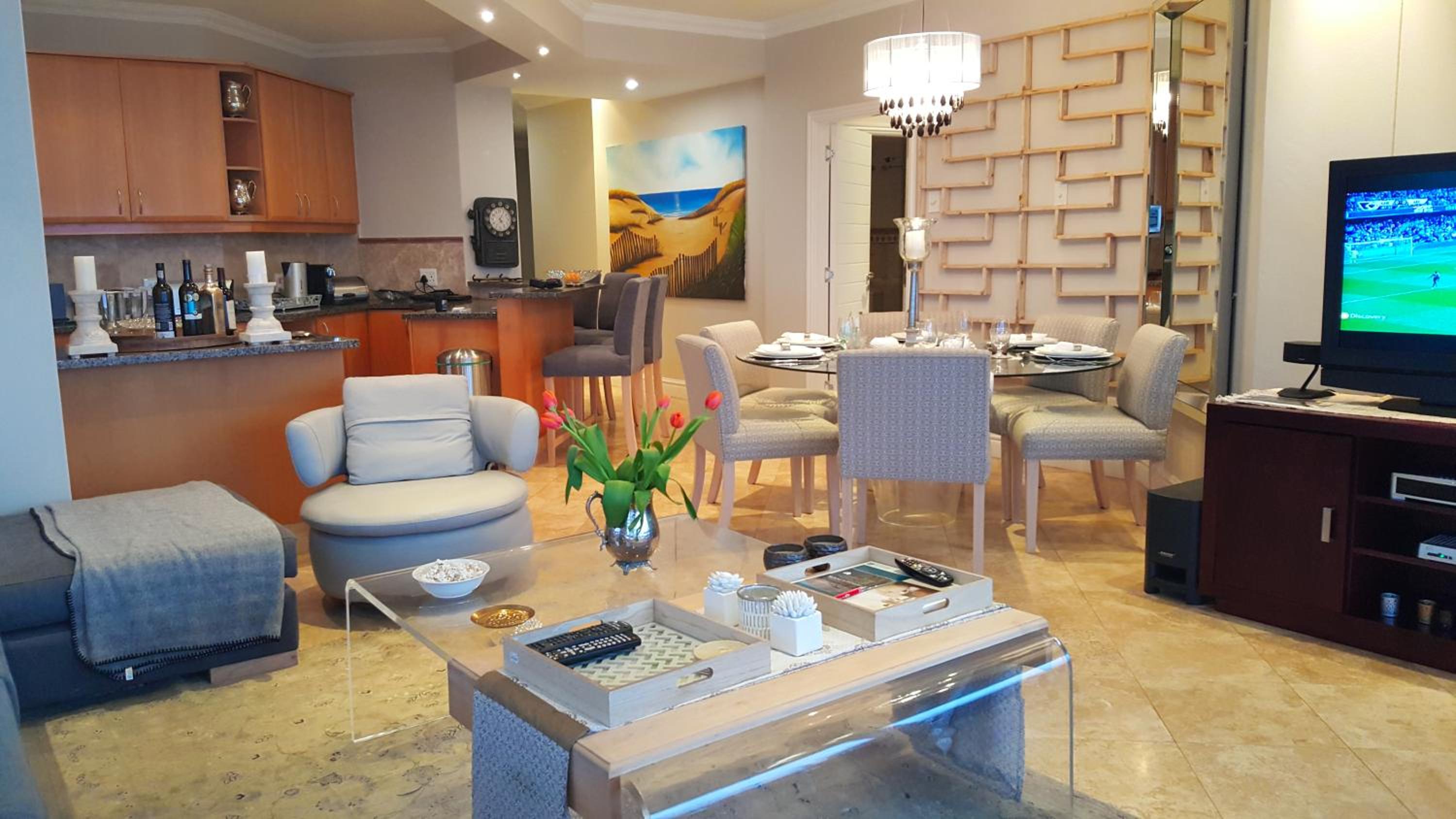 703 Oyster Schelles - by Stay in Umhlanga