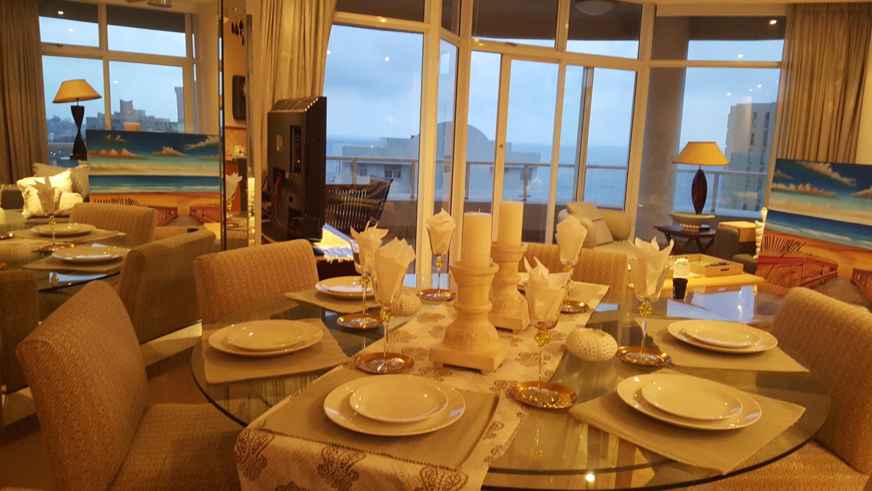 703 Oyster Schelles - by Stay in Umhlanga