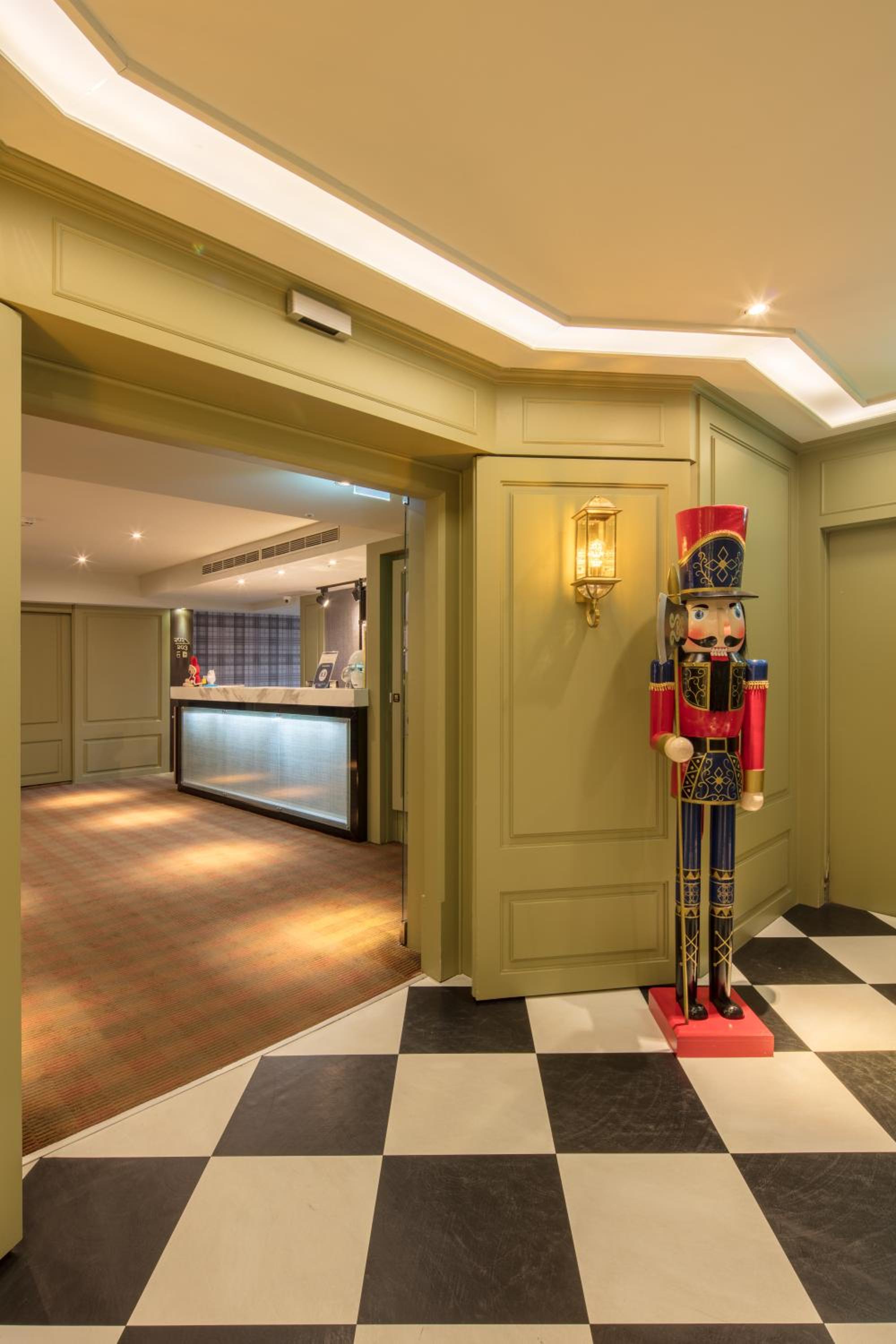 Urtrip Hotel