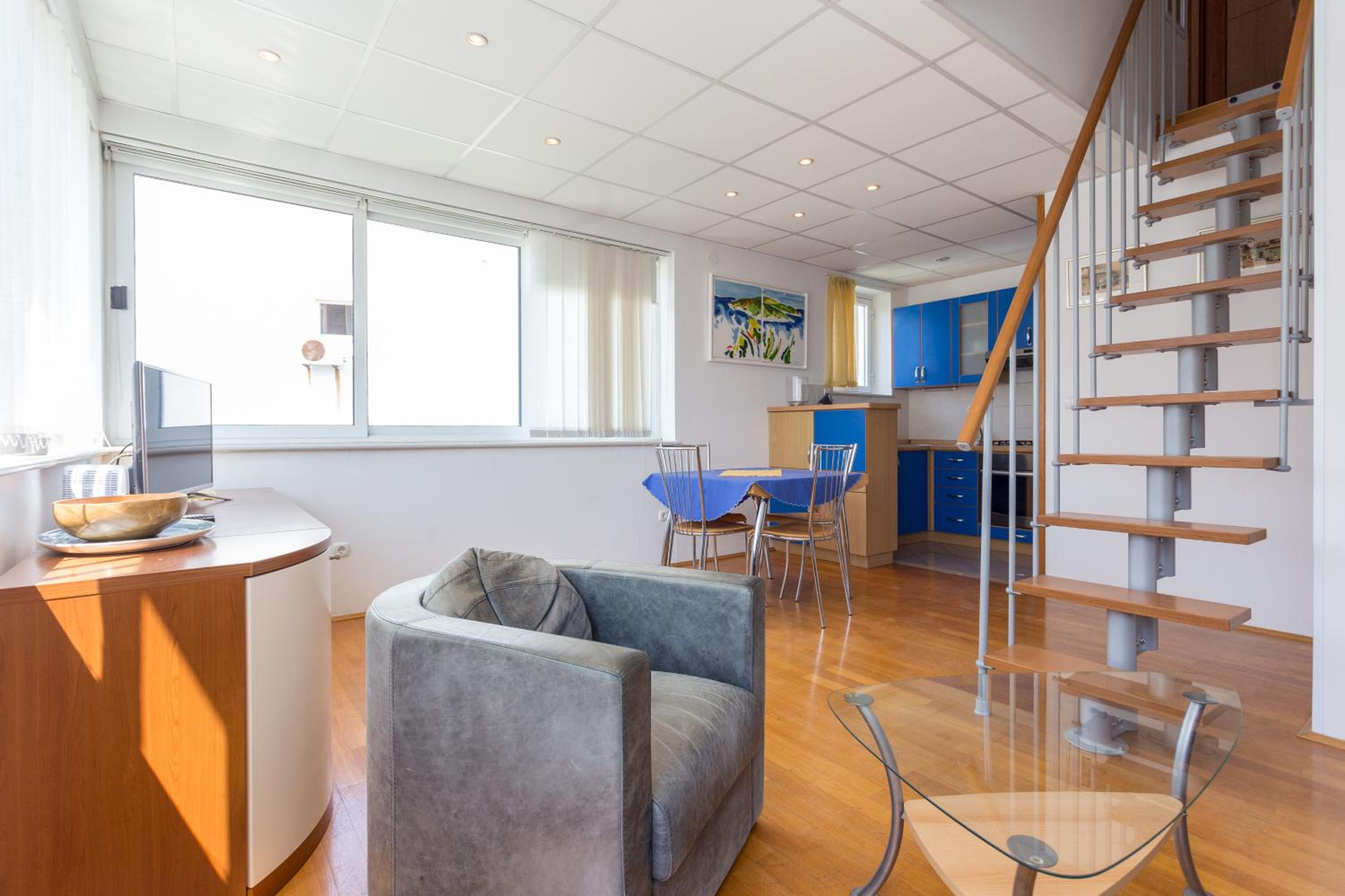 Apartment Nikatoni