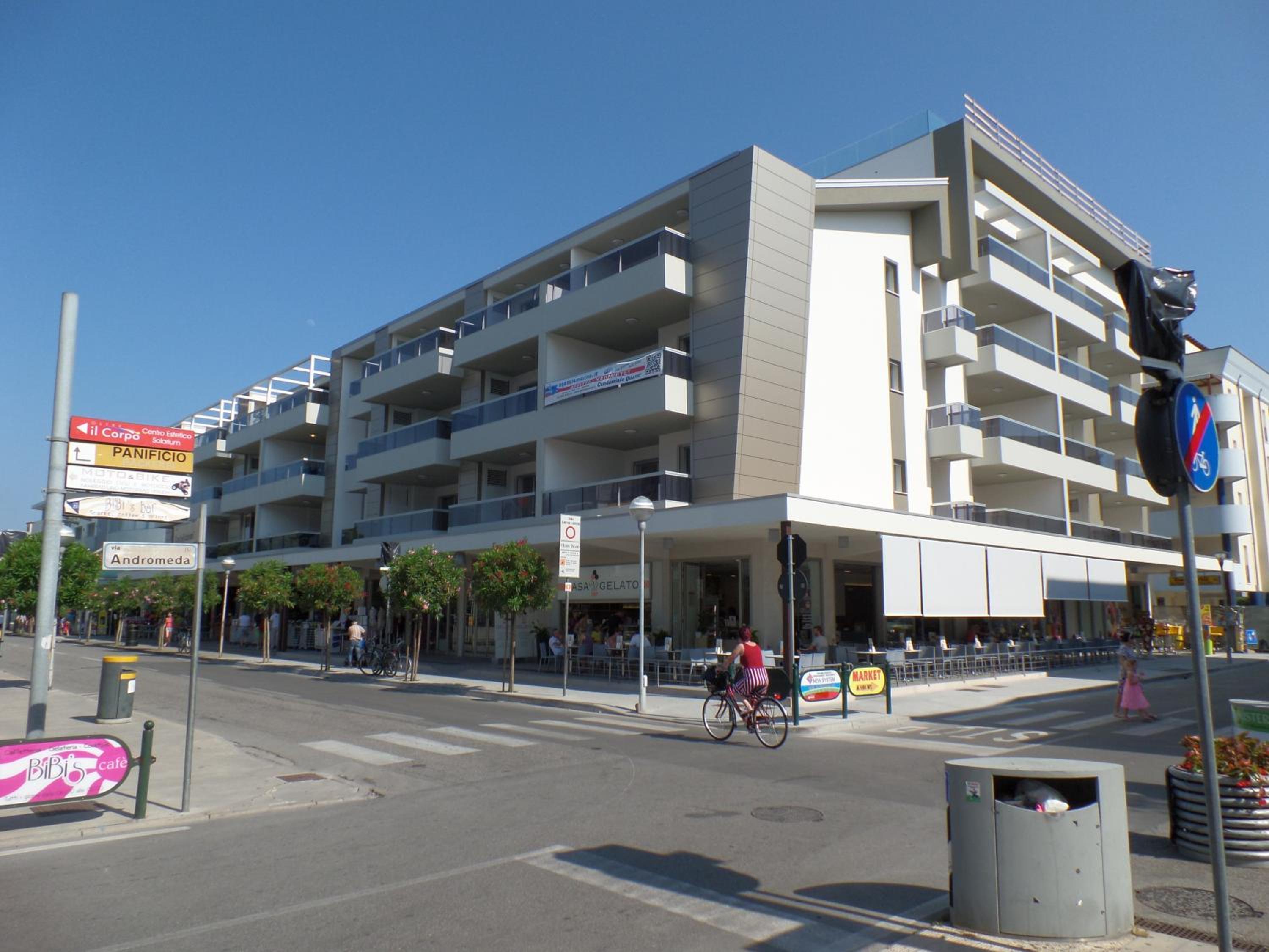 Condominio Quasar