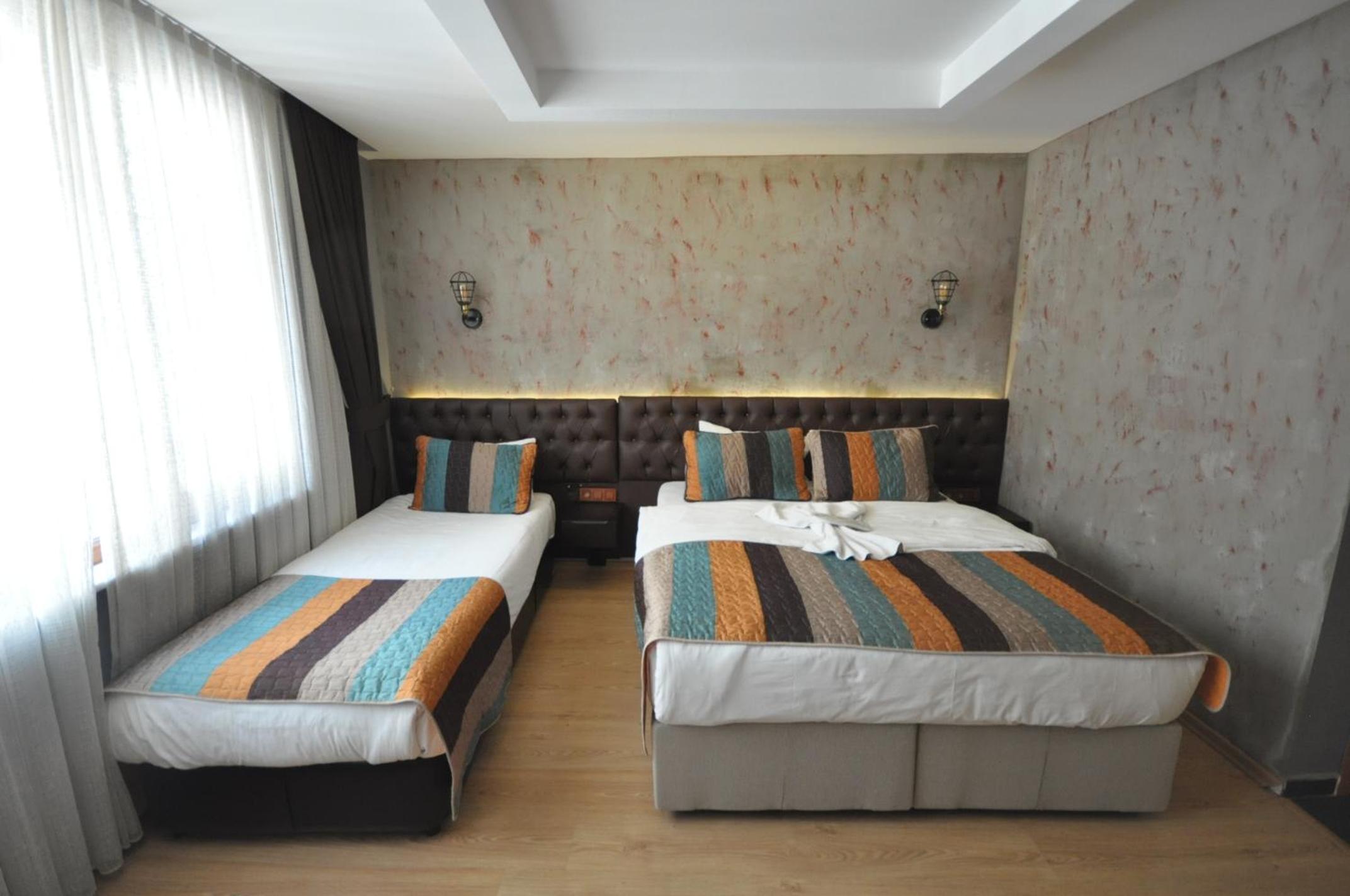 Retropera - Image 31