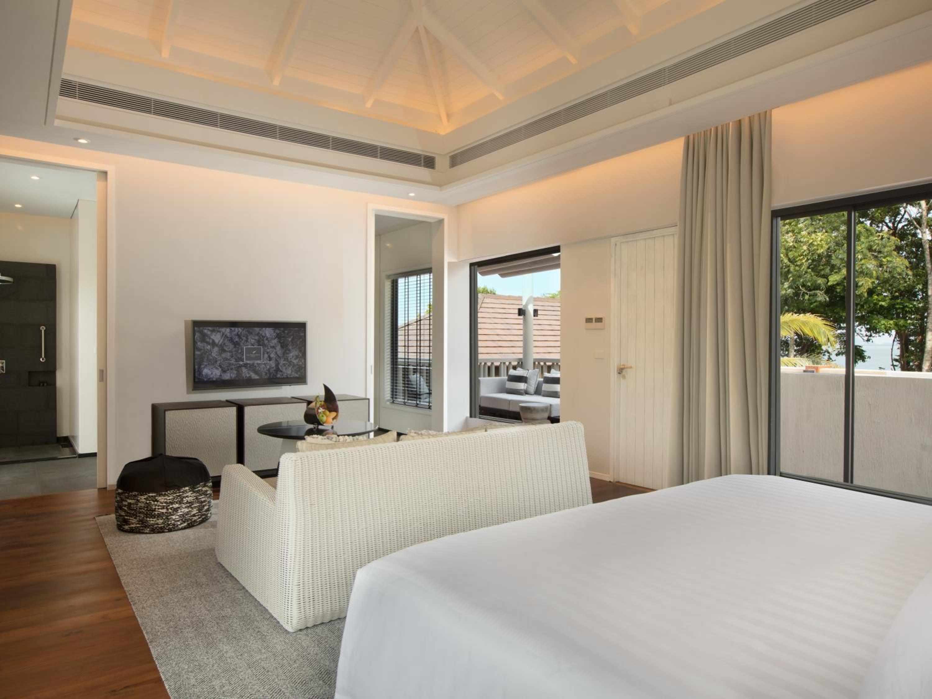 The ShellSea Krabi I Luxury Beach Front Resort & Pool Villa