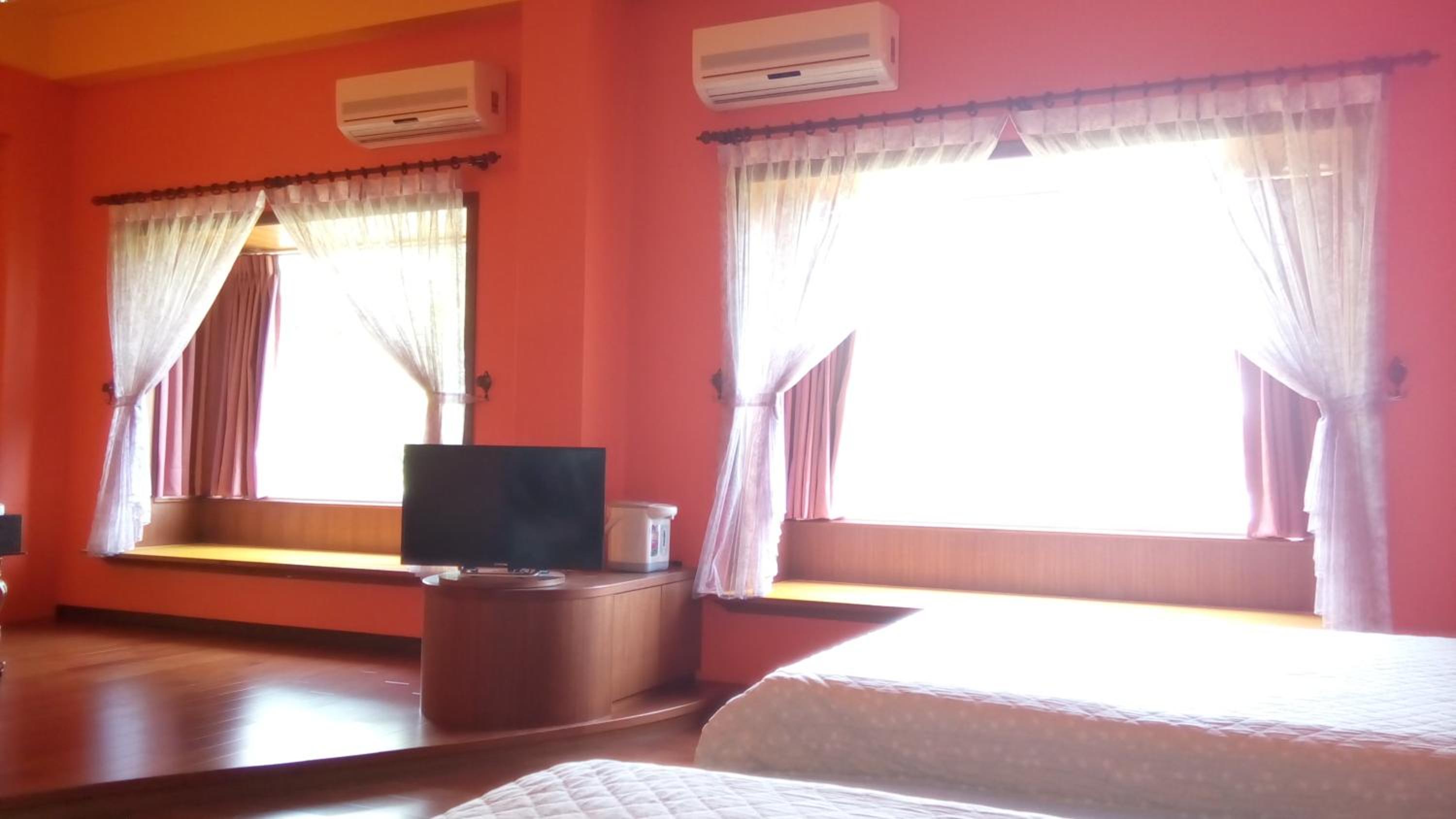 Lake Villa Homestay