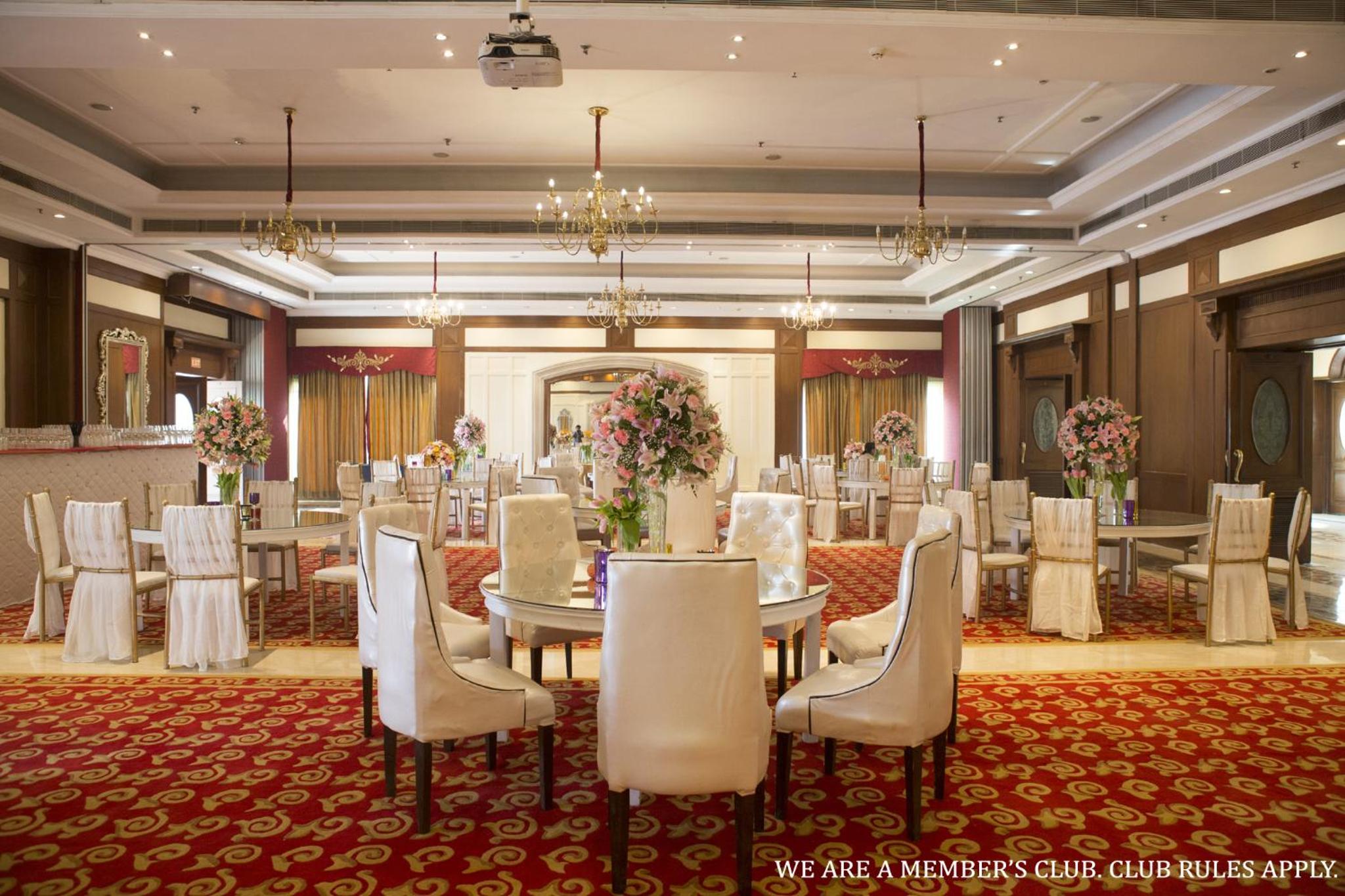 The Palms Town & Country Club - Resort