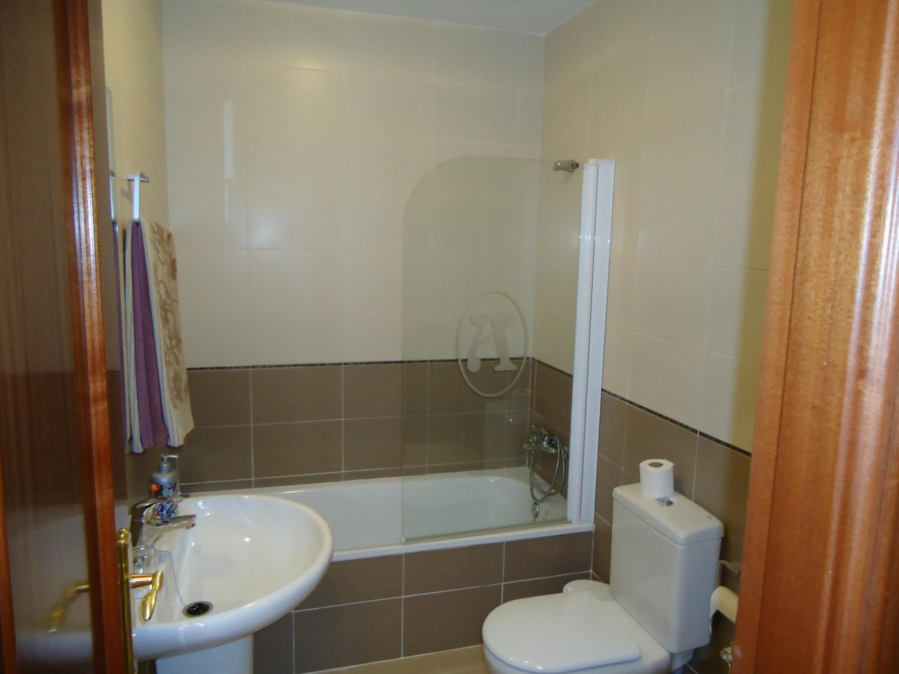 Hostal Los Claveles view 5