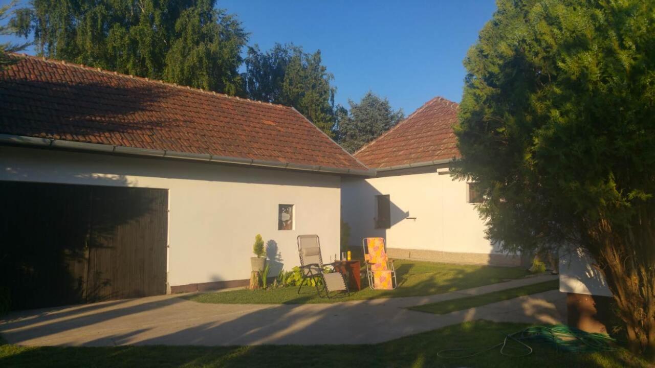 Photo 47