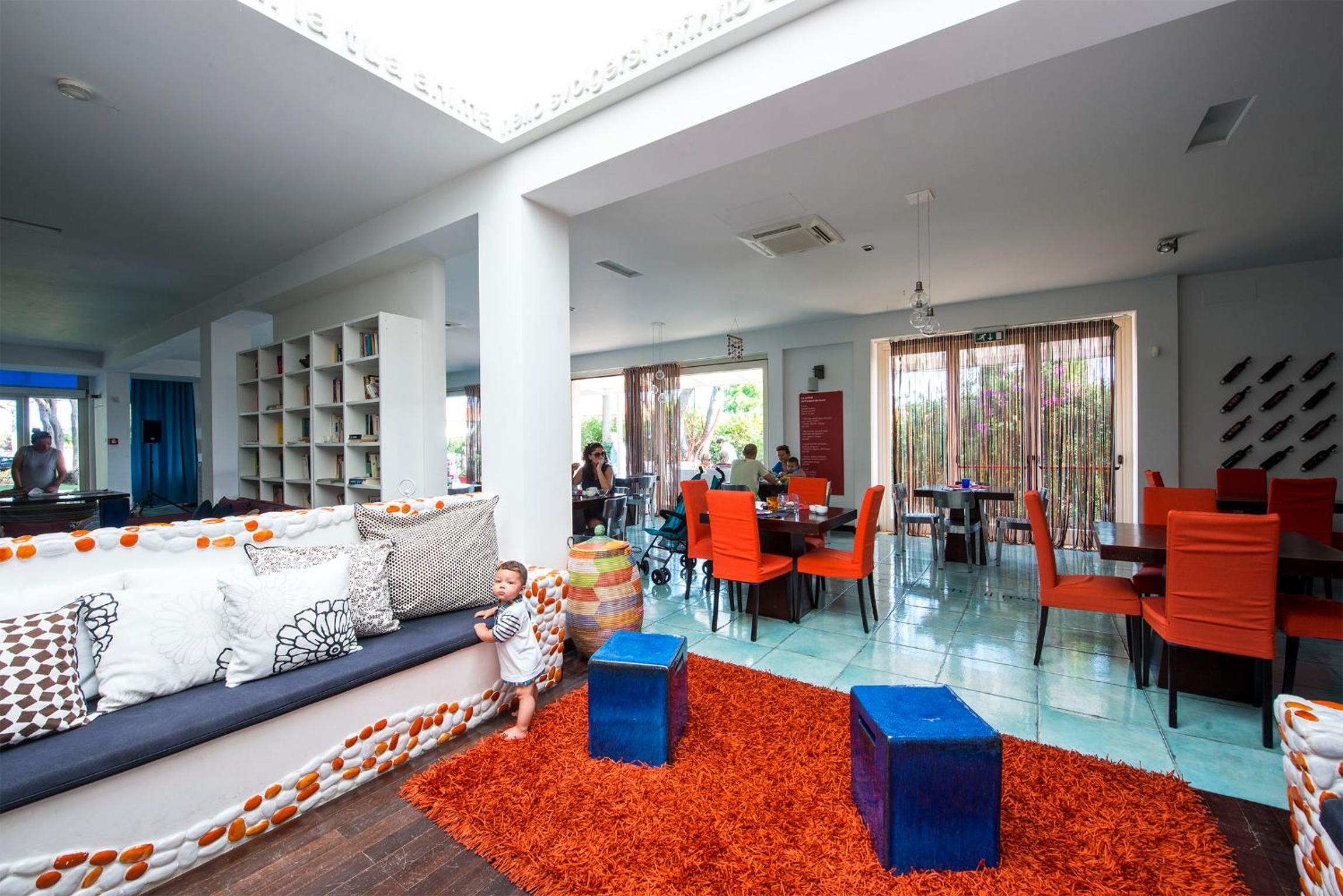 lounge