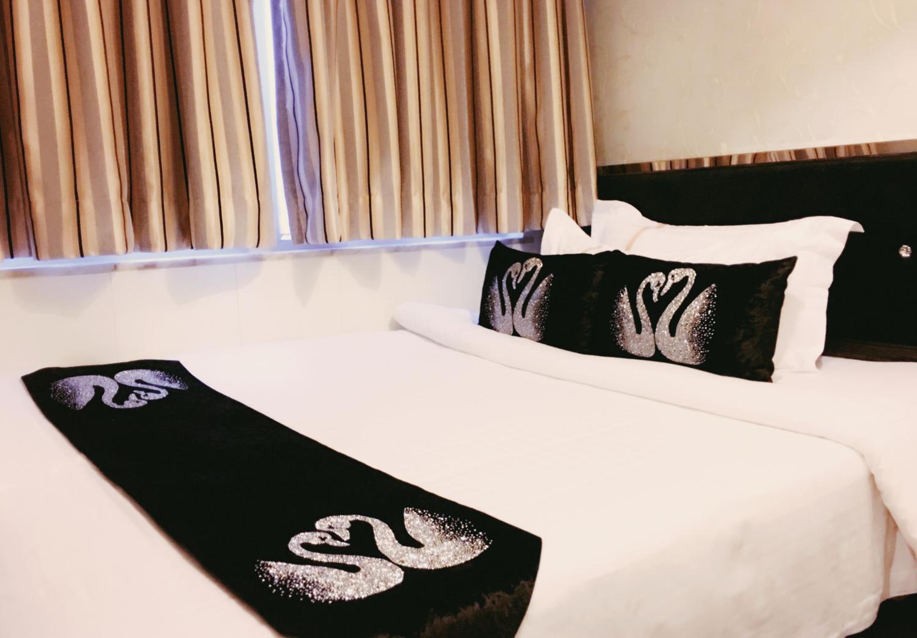 Seasons Hotel - Causeway Bay