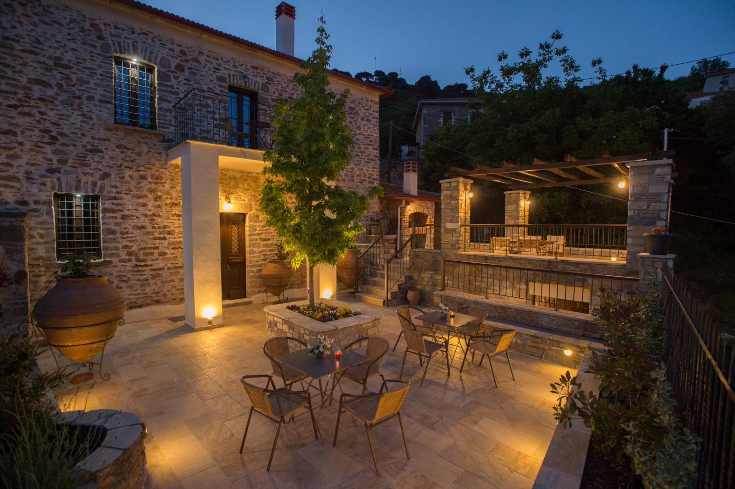 Photo 38