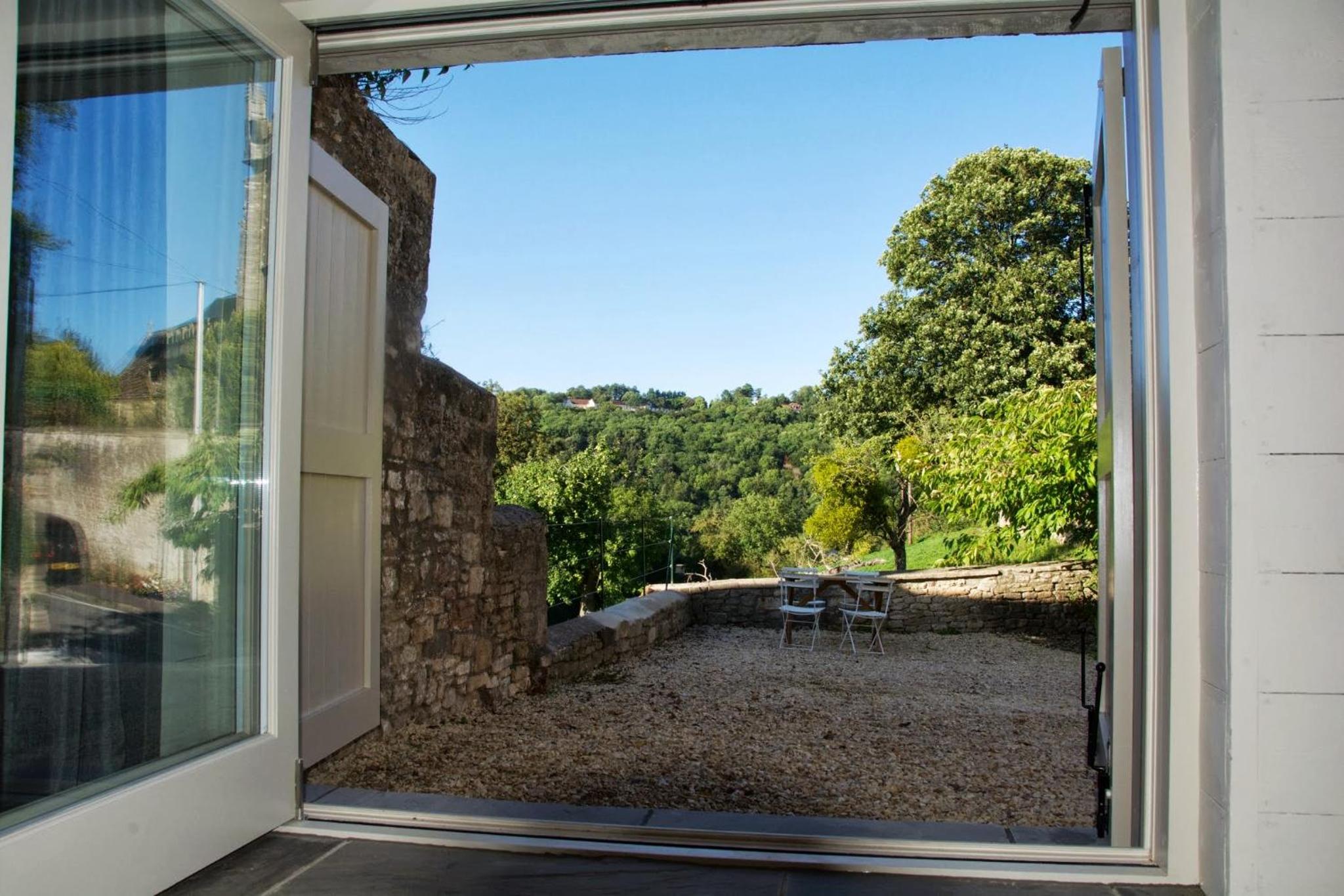 Ivythorpe Coach House view 4