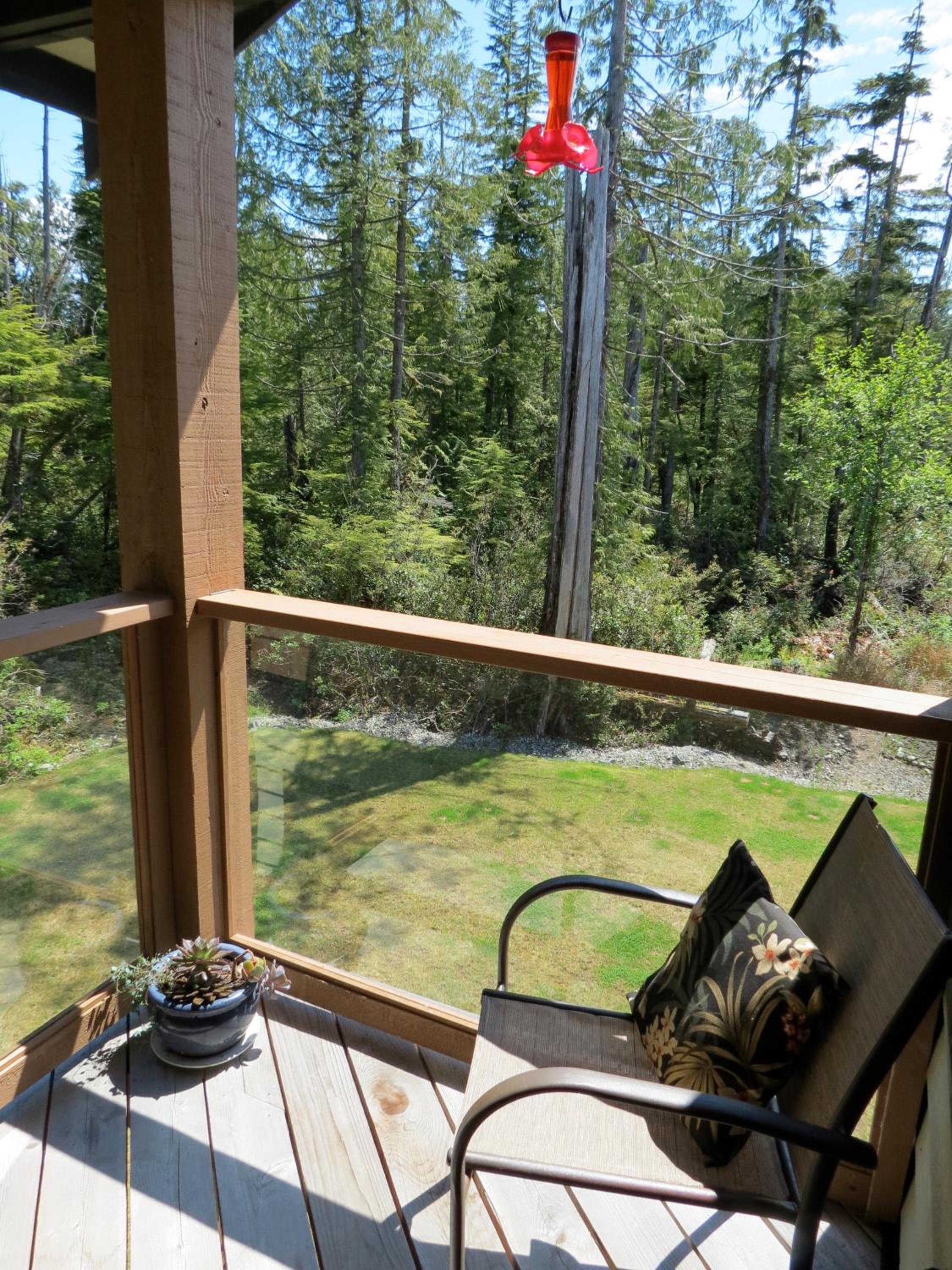 Tofino Vacations - Cobble Wood and Bird Sanctuary Guest Houses - Property Image 38