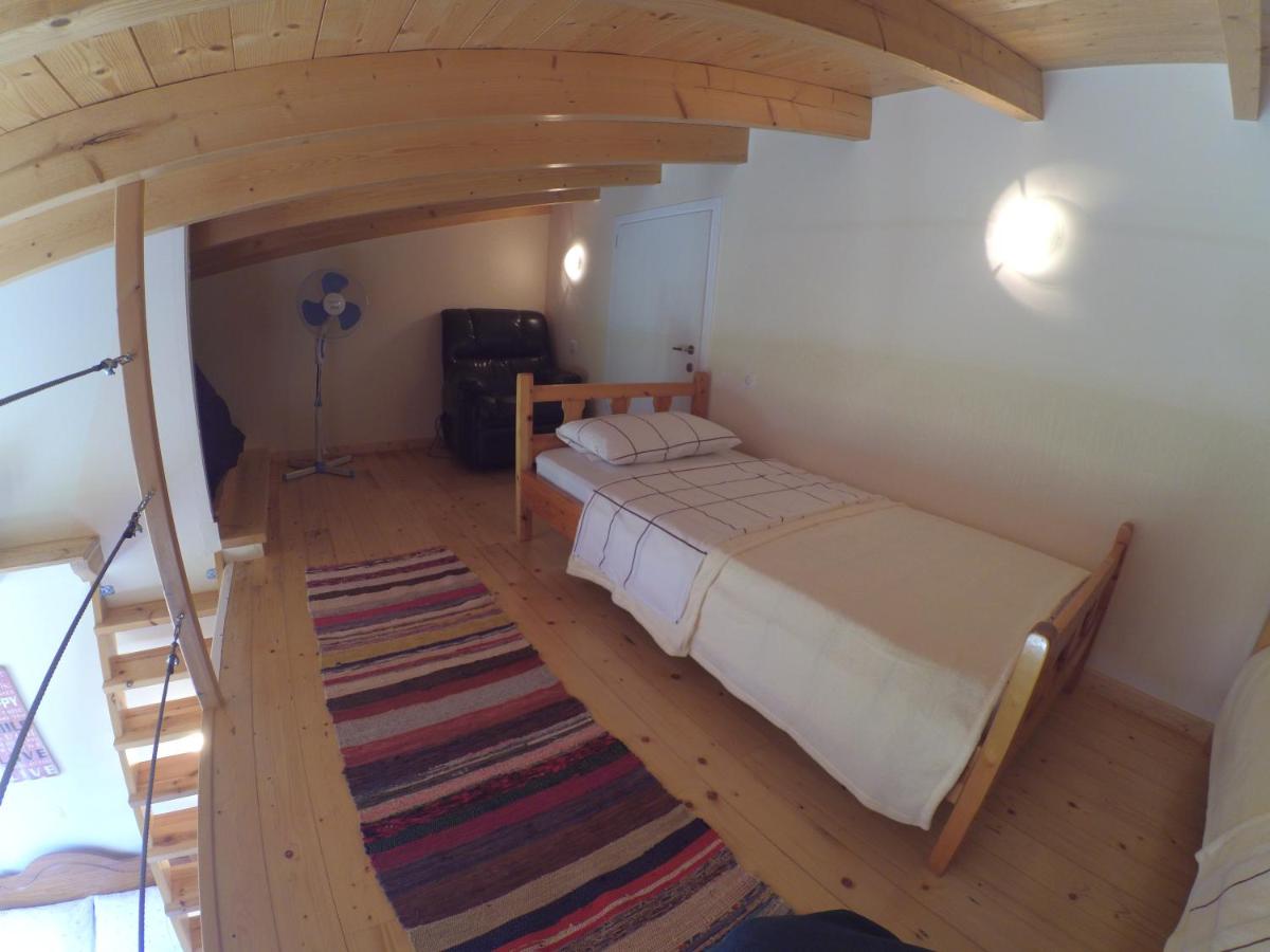 Photo 24