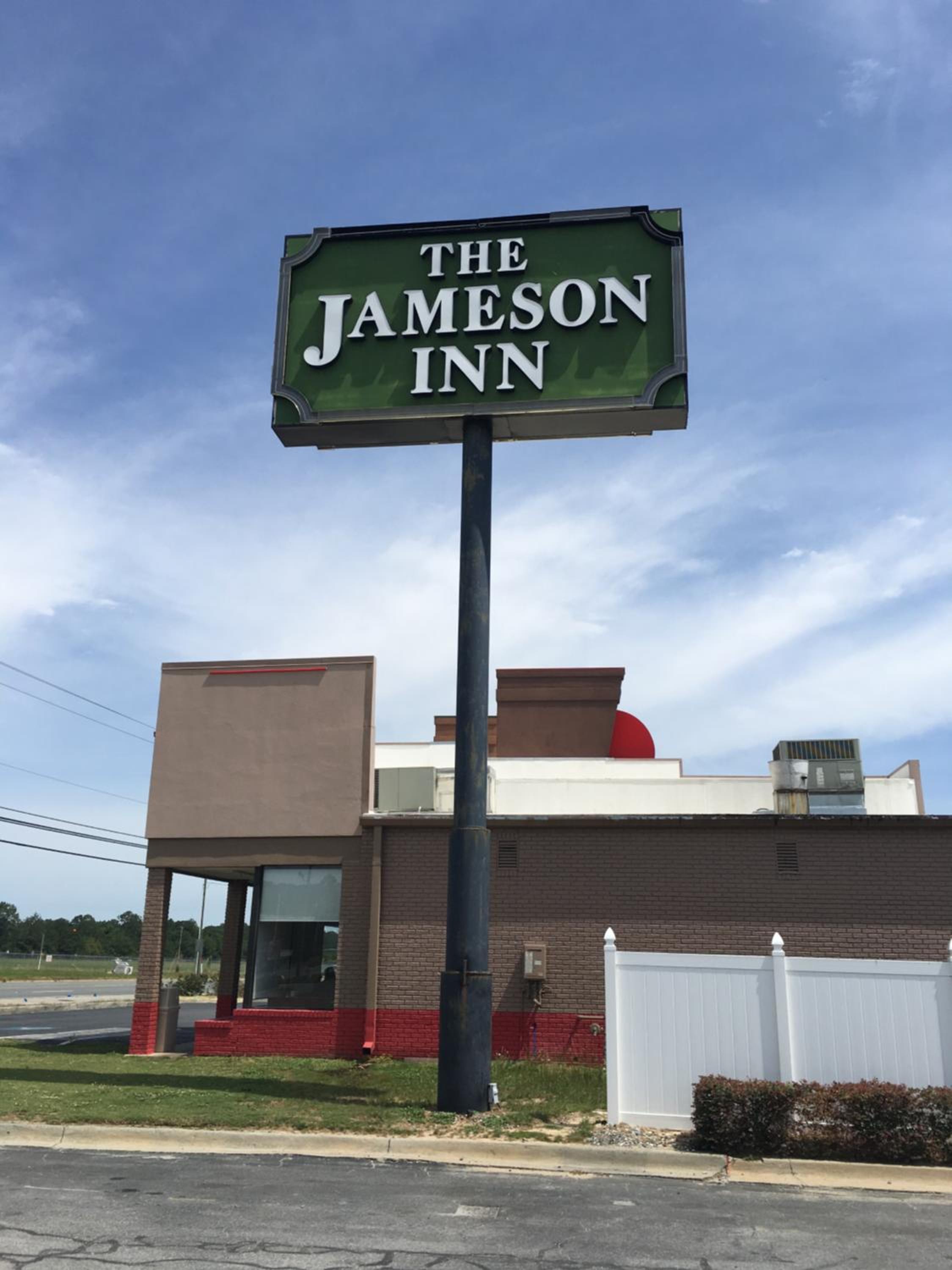 Jameson Inn Douglas view 3