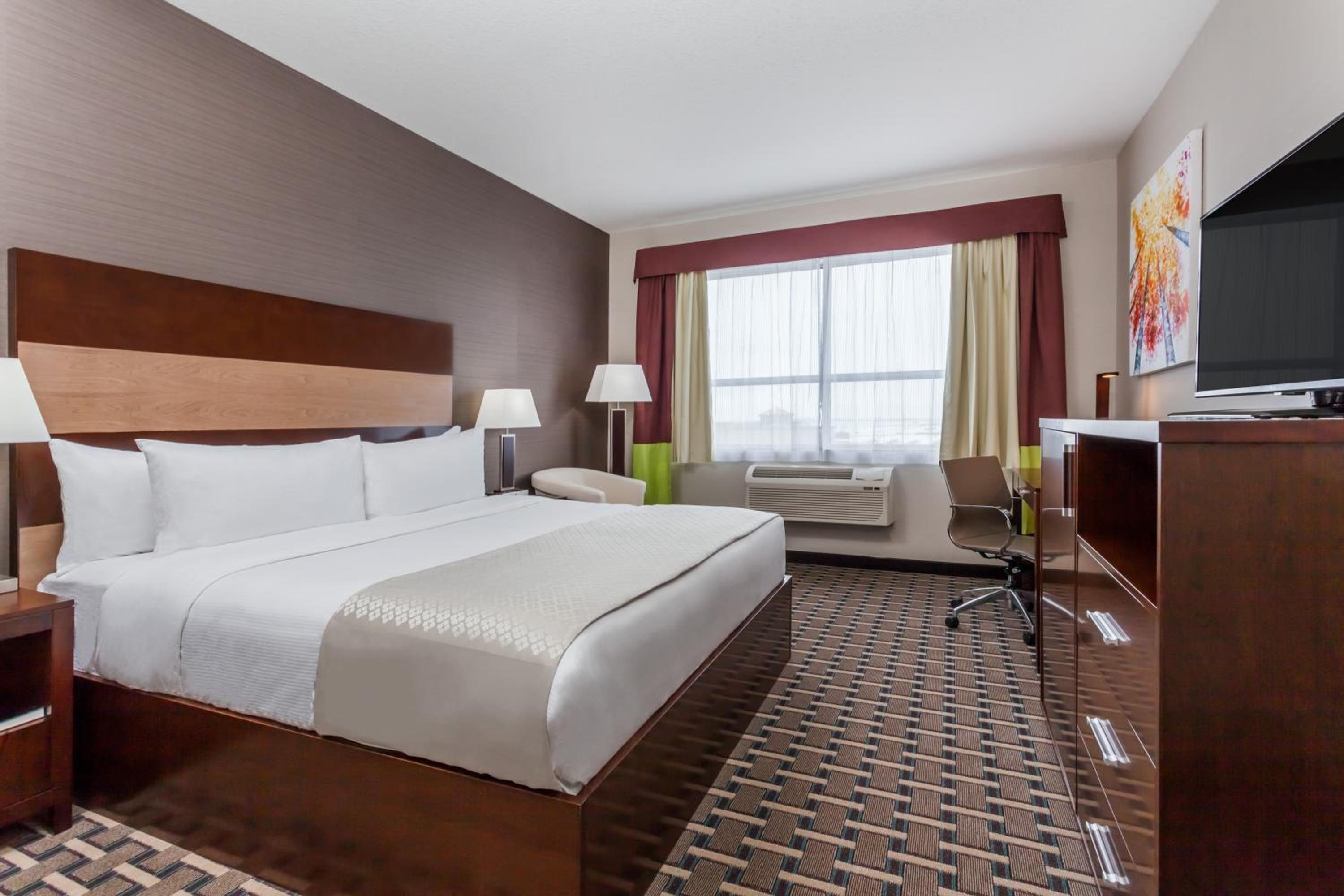 Leduc Vacations - Wyndham Garden Edmonton Airport - Property Image 4
