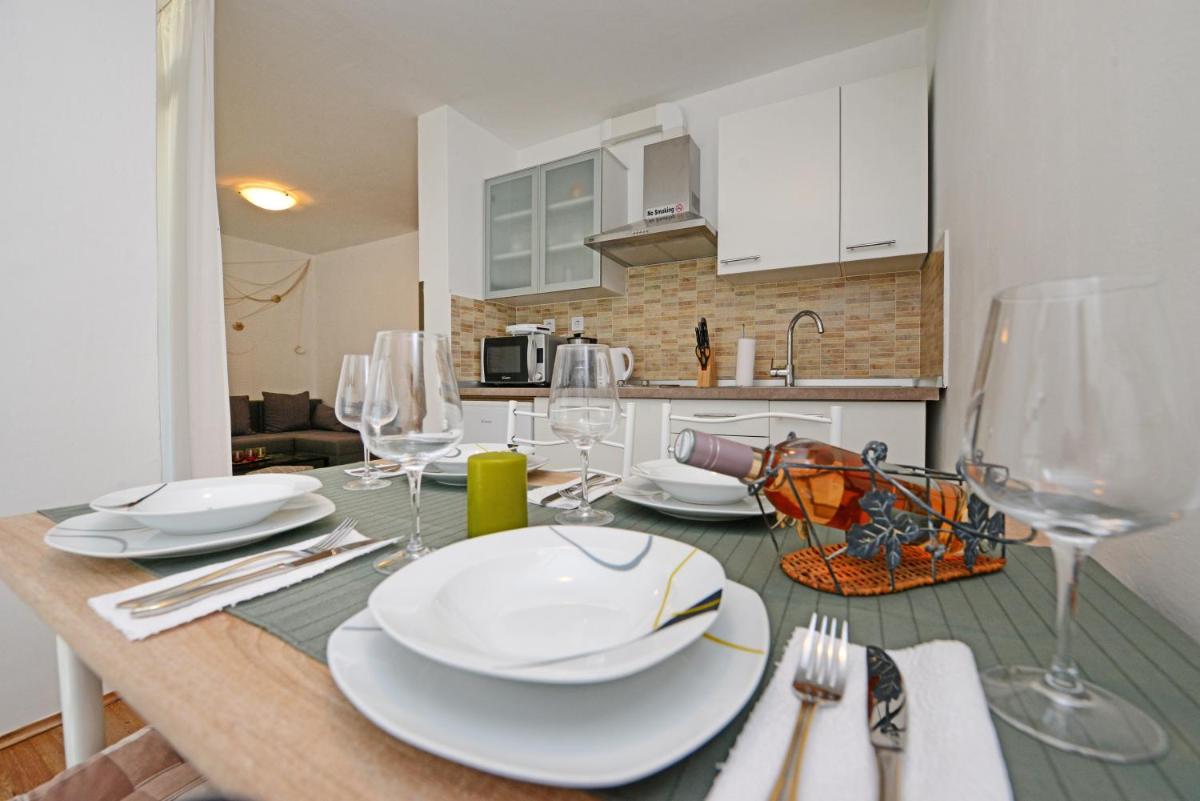 Apartment Vukovic - Property Image 10