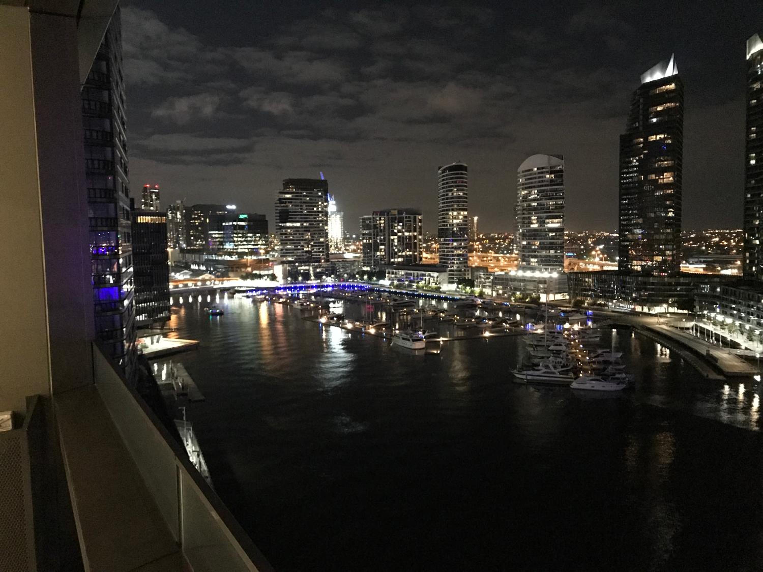 Melbourne Private Apartments - Collins Street Waterfront, Docklands