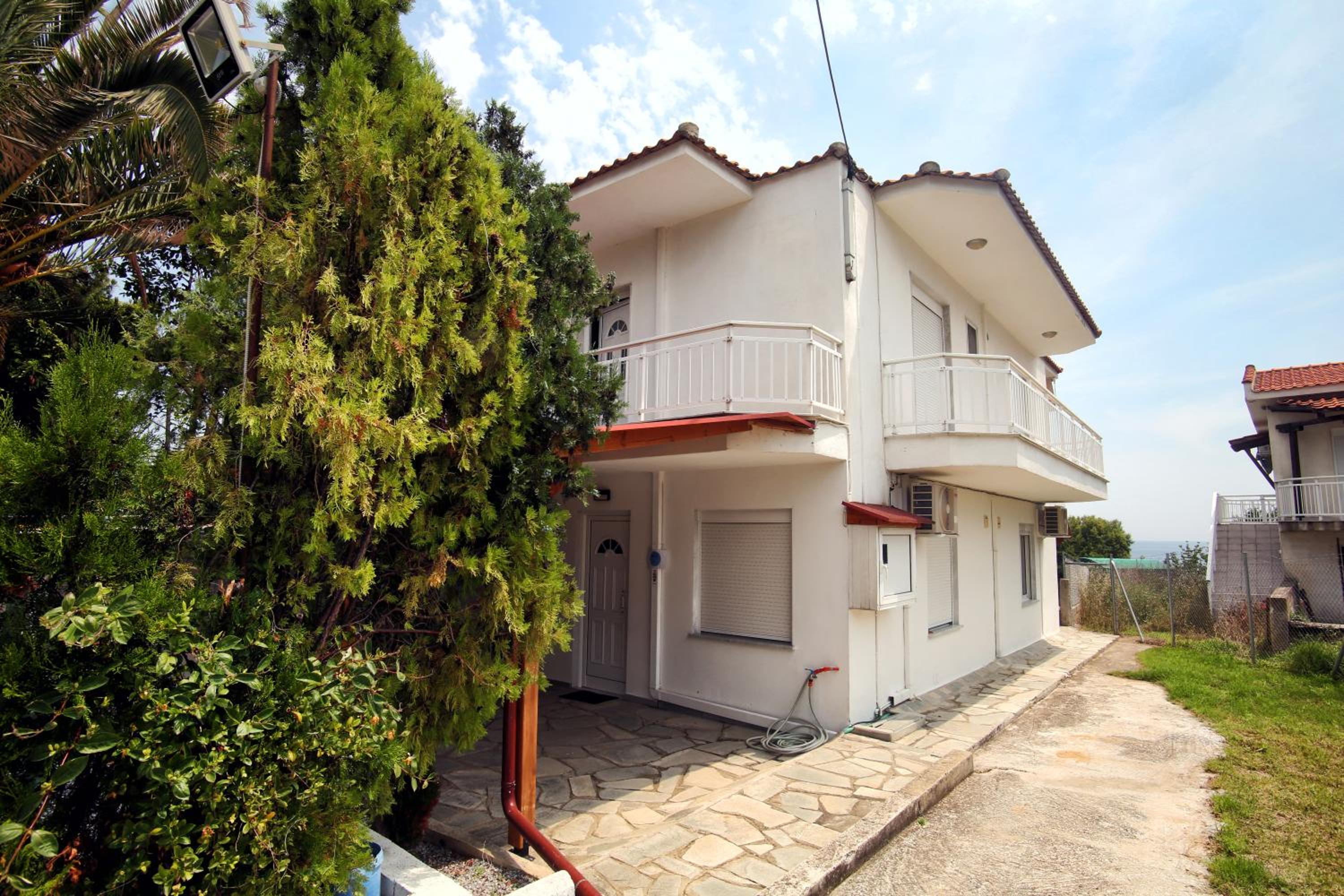Kiriakos Apartments