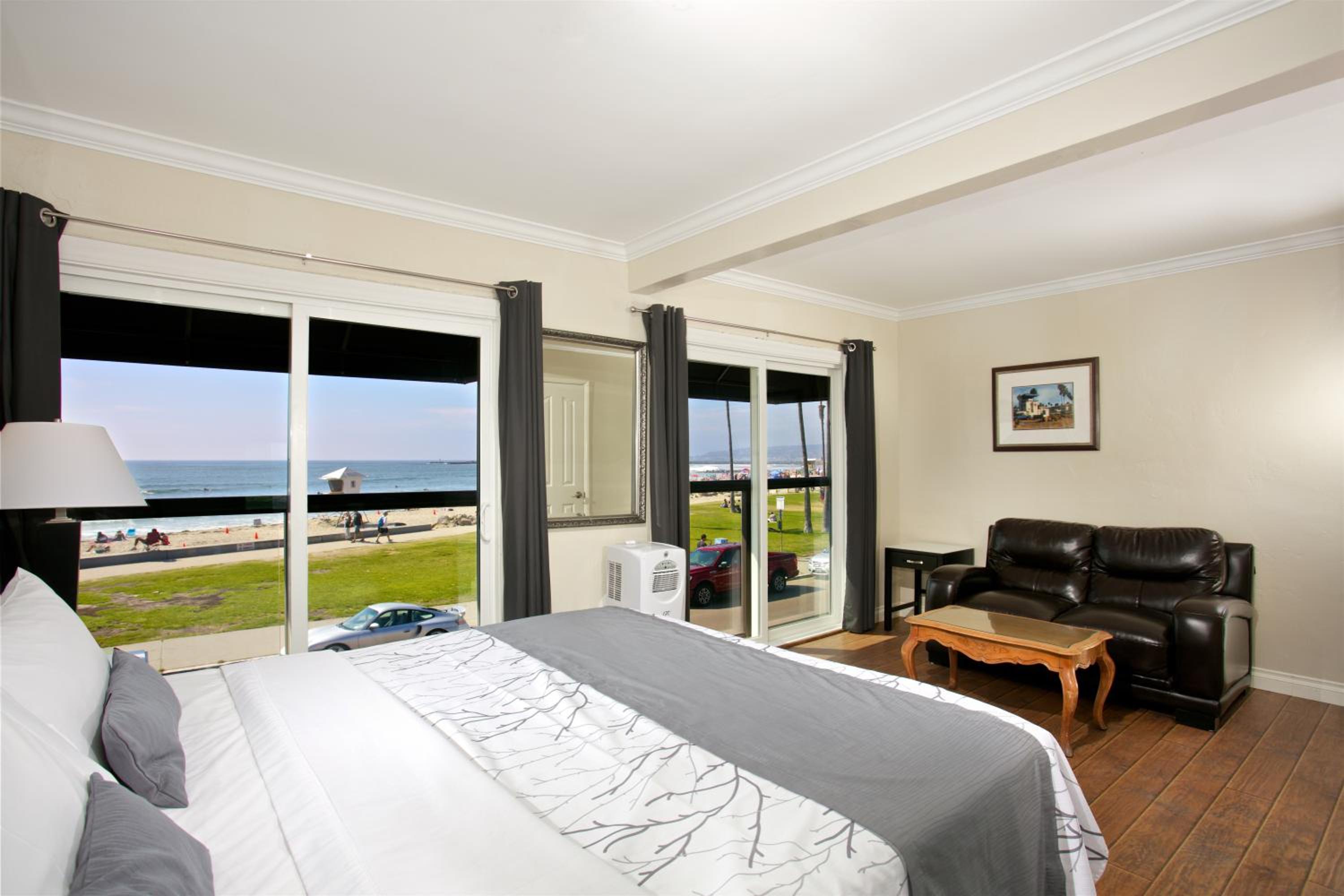 Ocean Beach Hotel, 写真 38