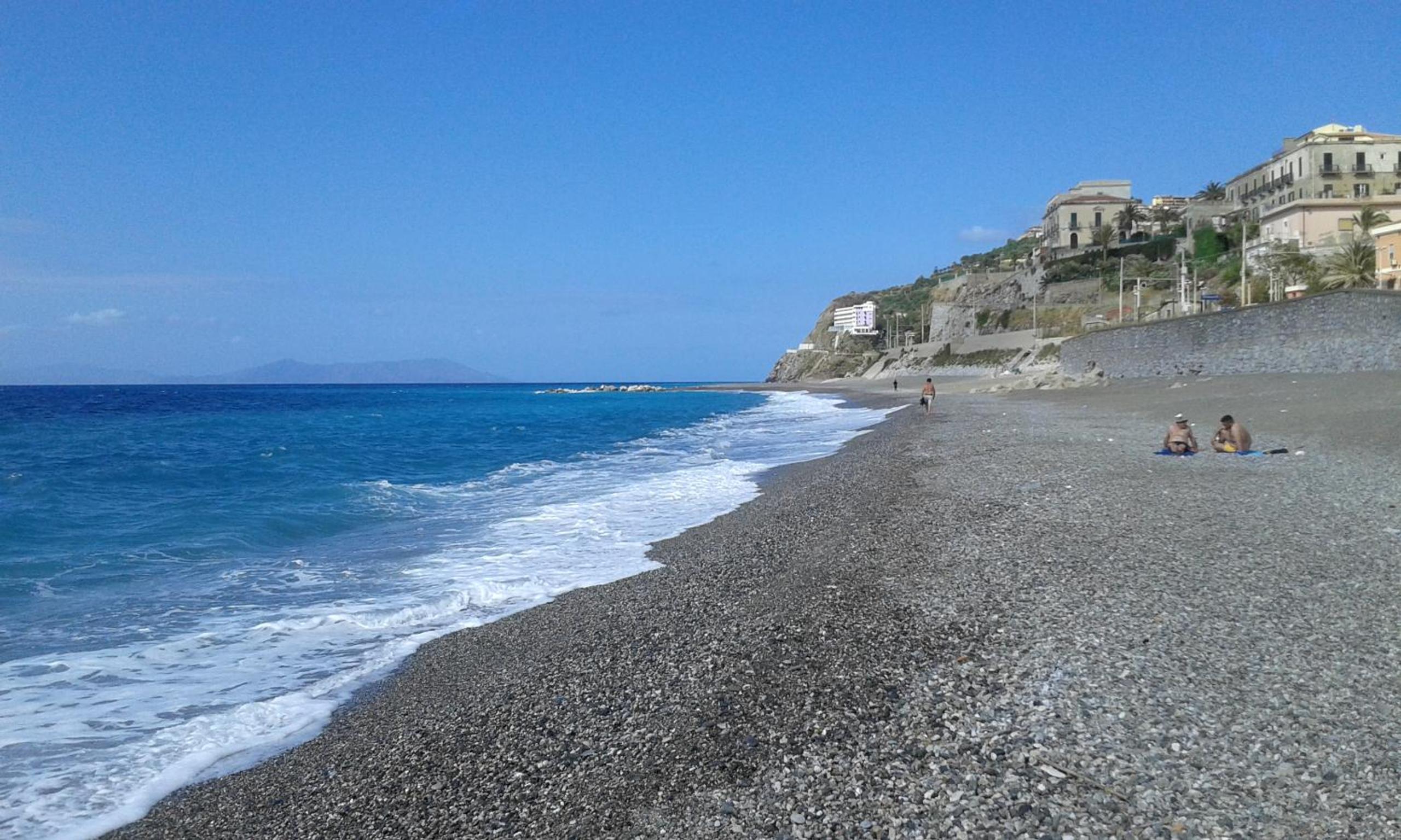 Casa Vacanze Gioiosa Marea view 3