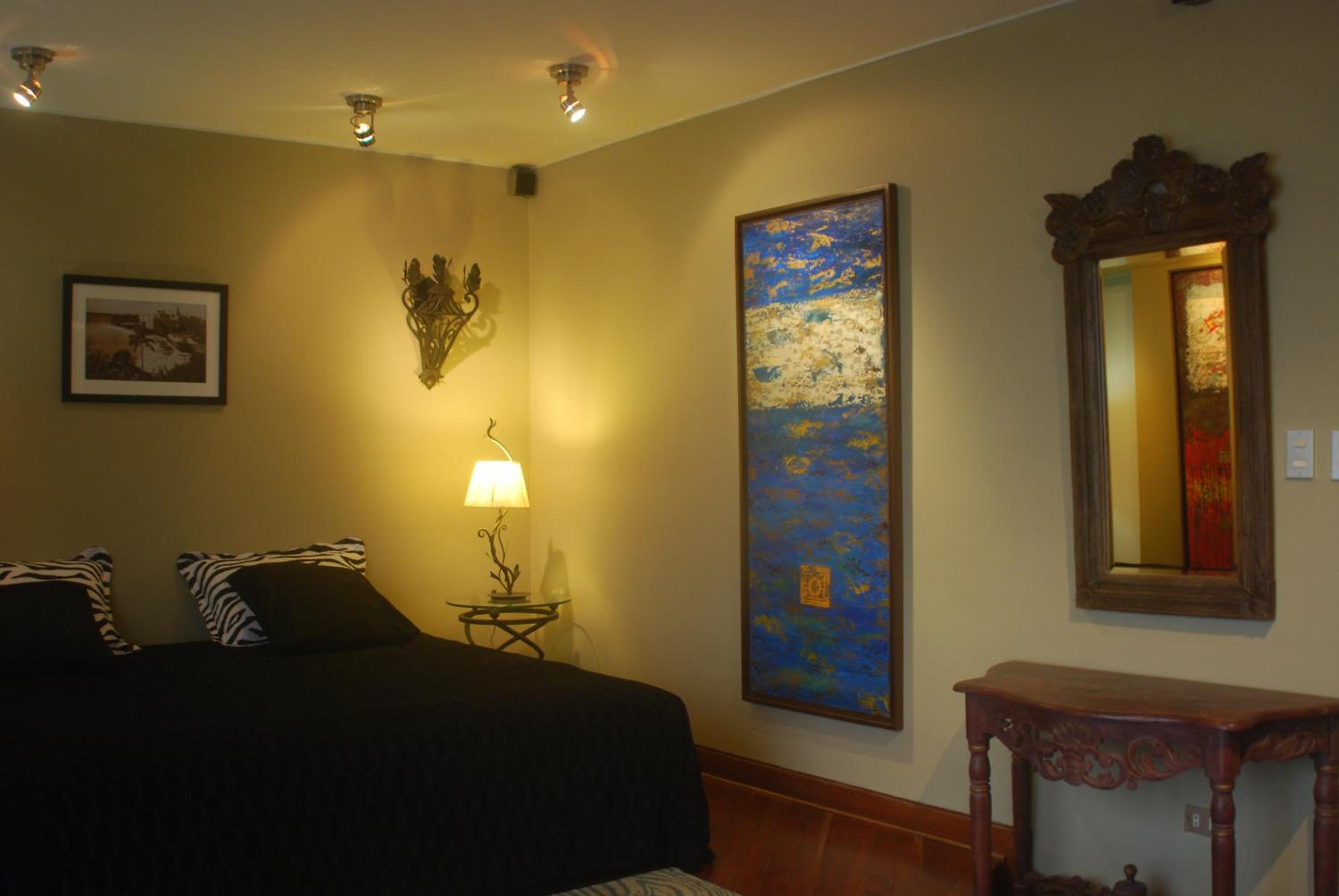 Black Shark Apartments