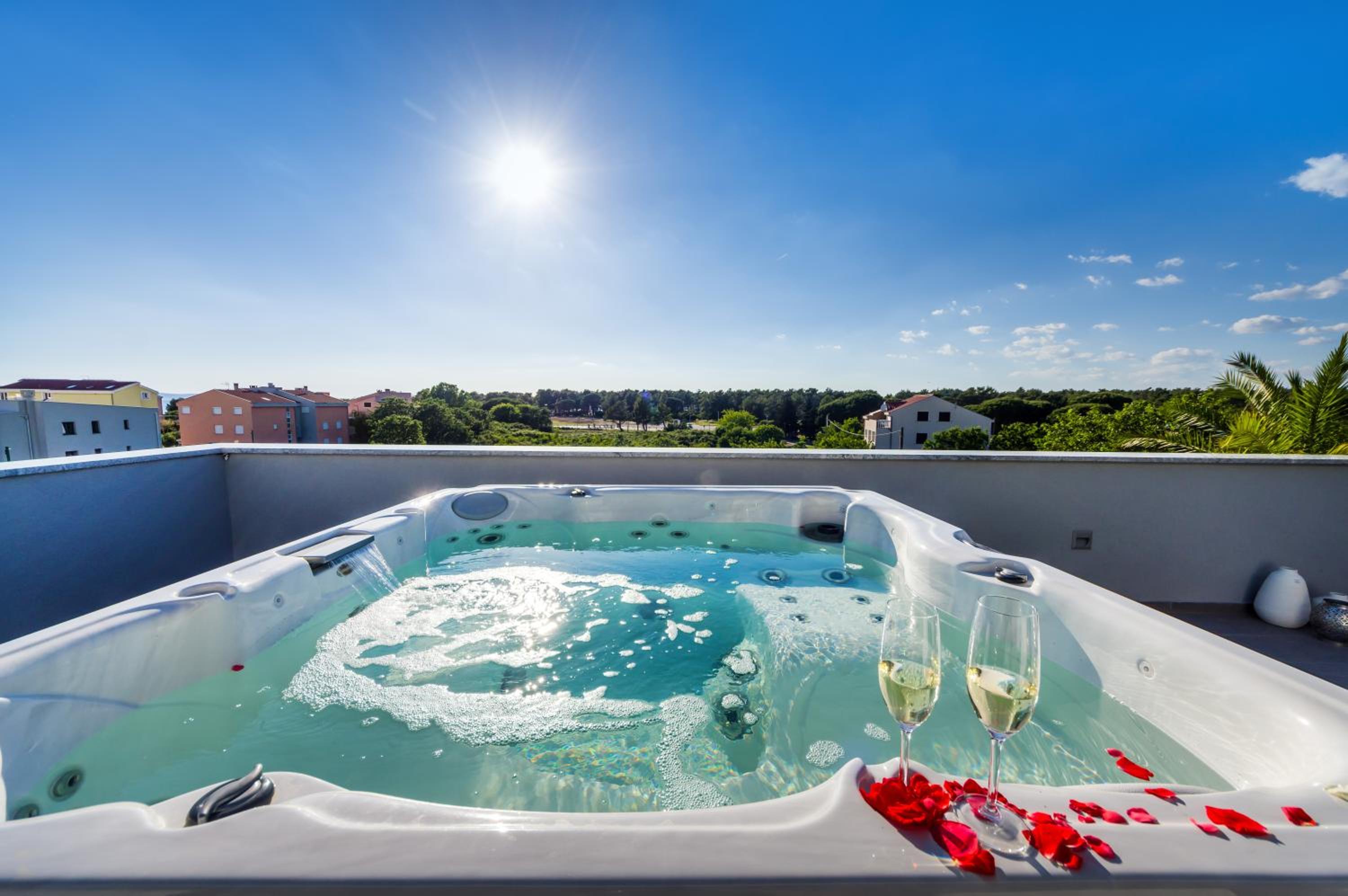 Hotel Apartments Menalo