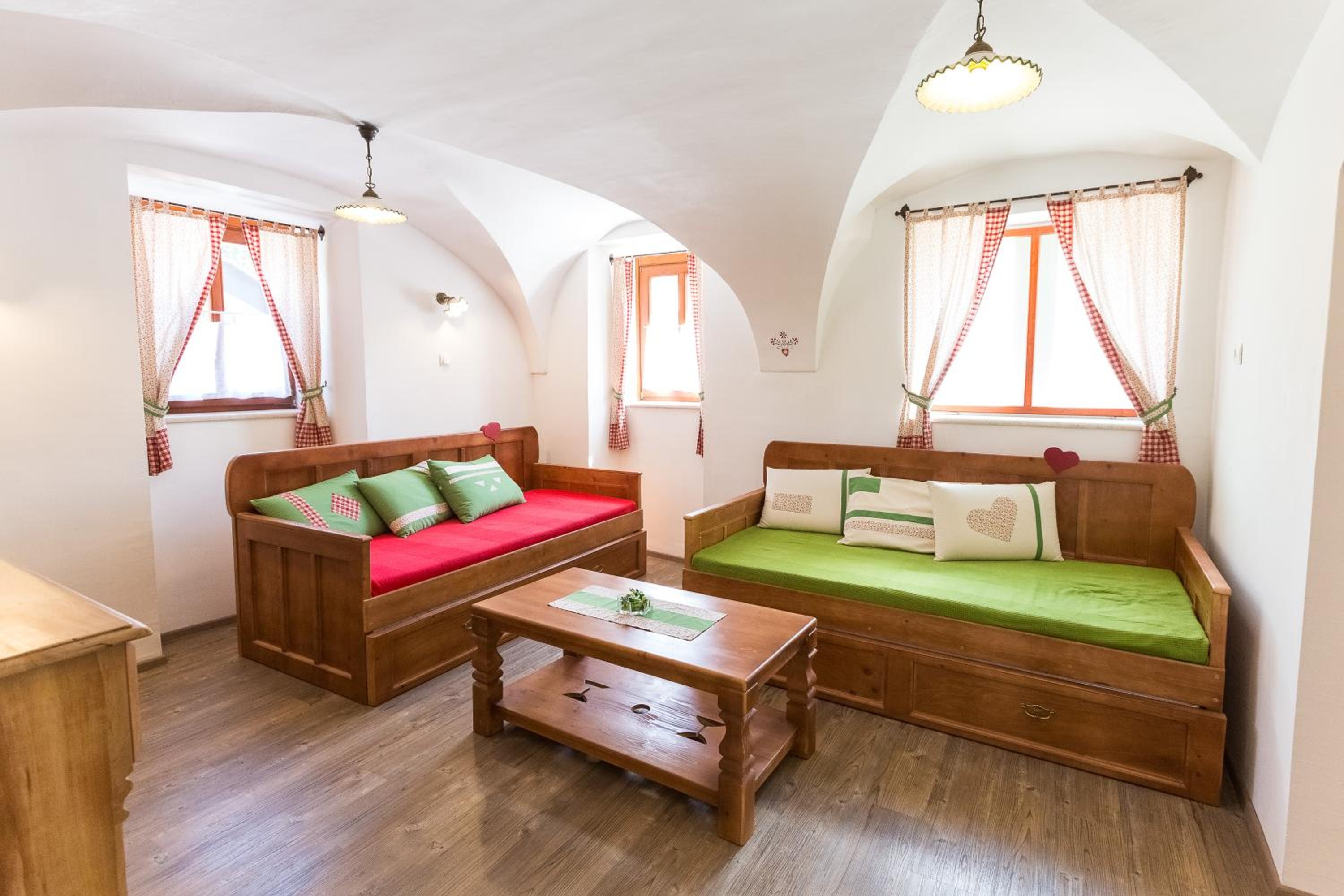 Apartments Petacova Hiša view 5