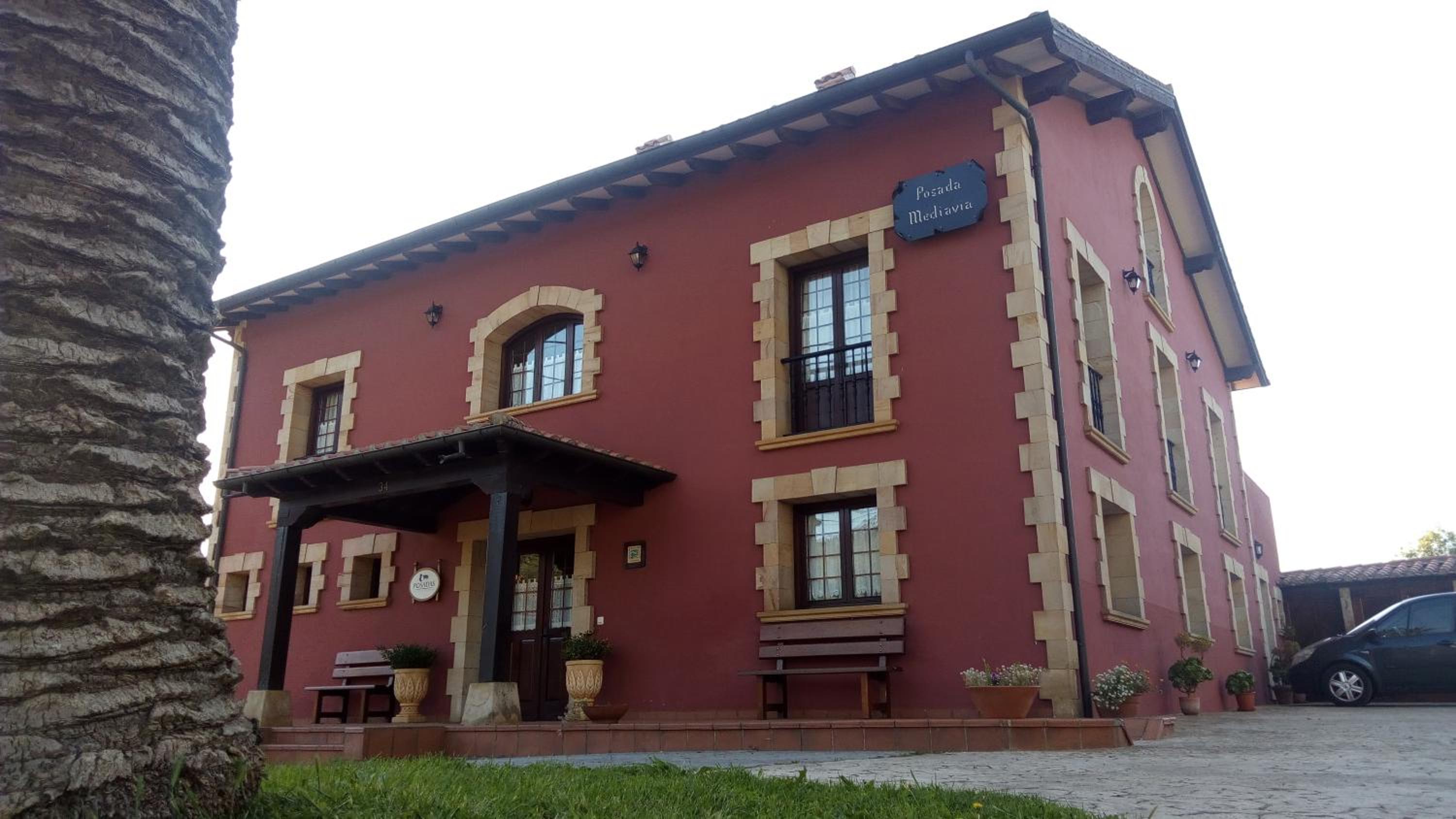 Posada Mediavia